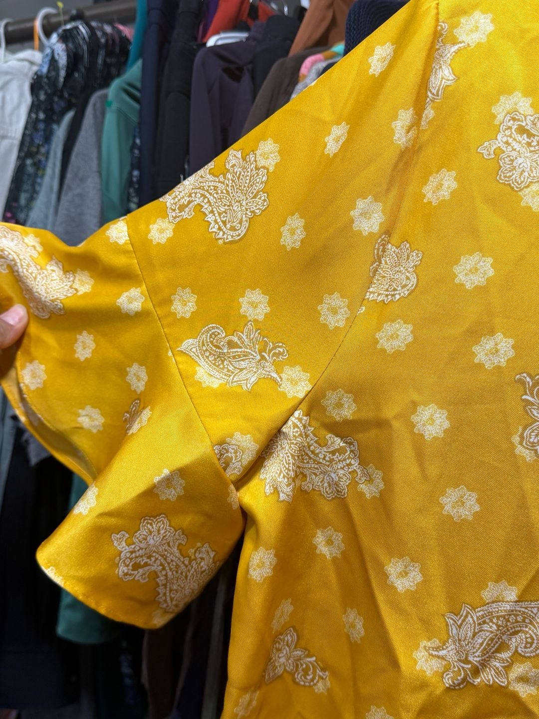 Vince Camuto Blouse Size XL Yellow Floral Paisley Flare Sleeve 8
