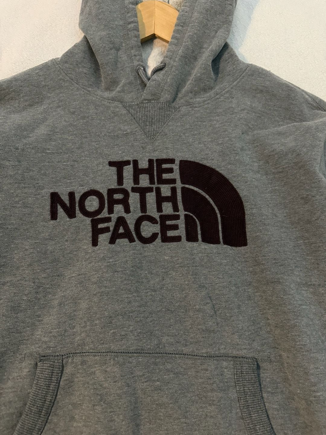 The North Face Hoodie Size L Gray Burgundy Embroidered Logo 4
