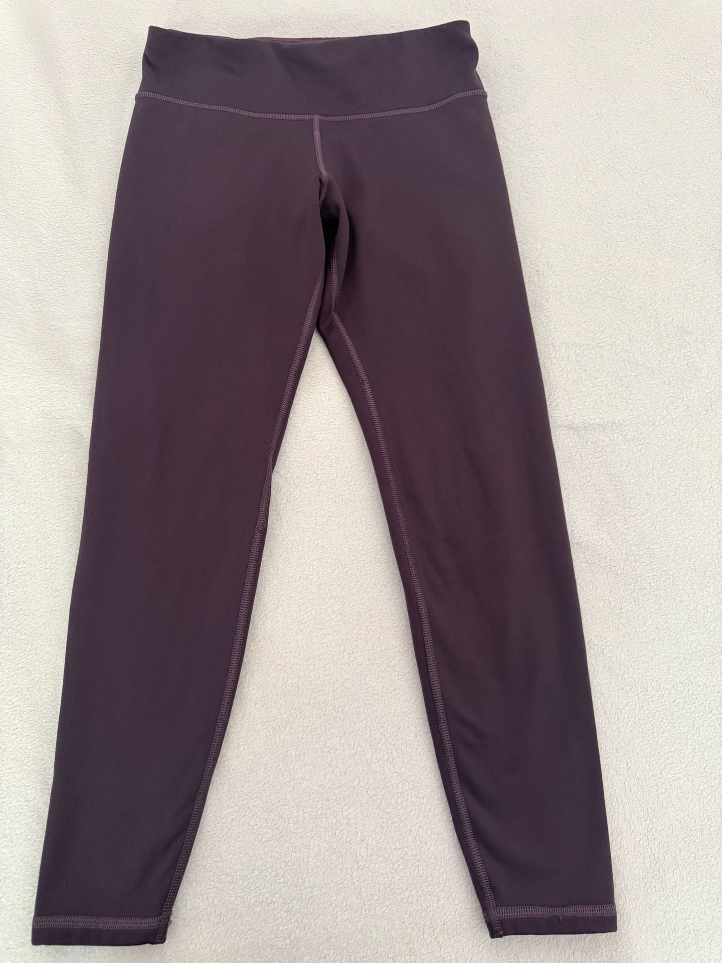 Athleta Accelerate 7/8 Leggings in Deep Purple size S 6