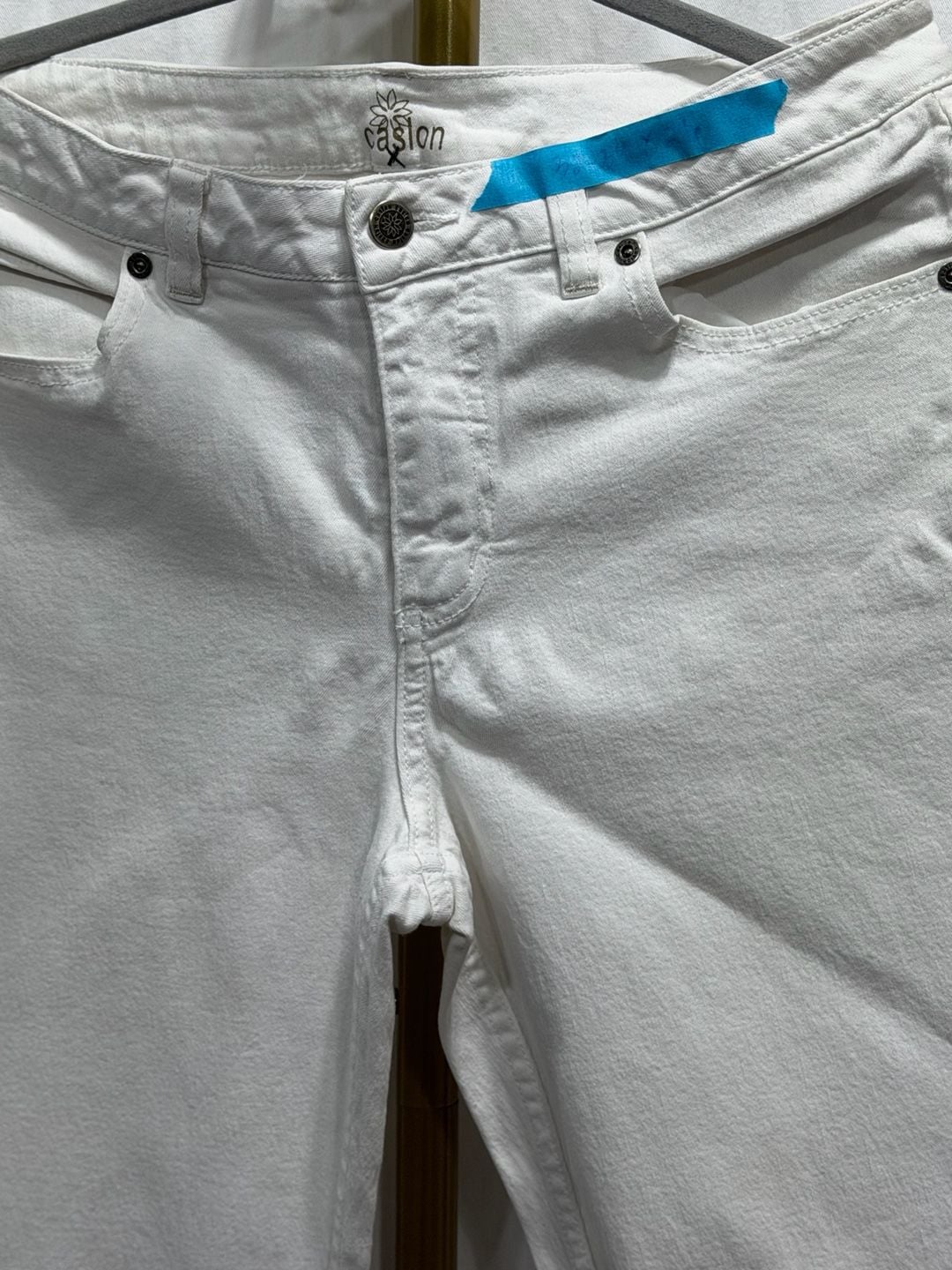 Caslon White Straight Leg Jeans large/10P 32x27 5