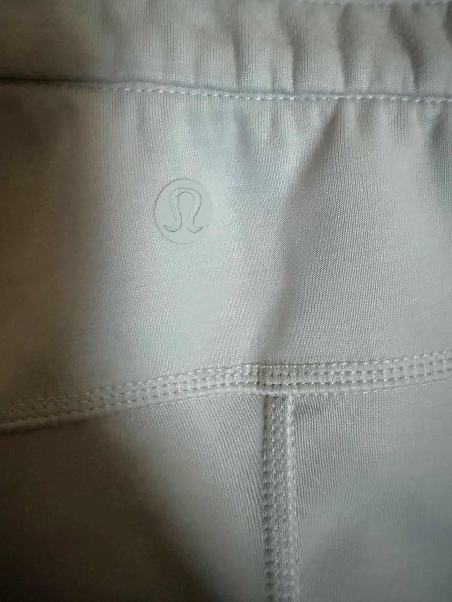 Lululemon Softstreme High-rise short 4" 6