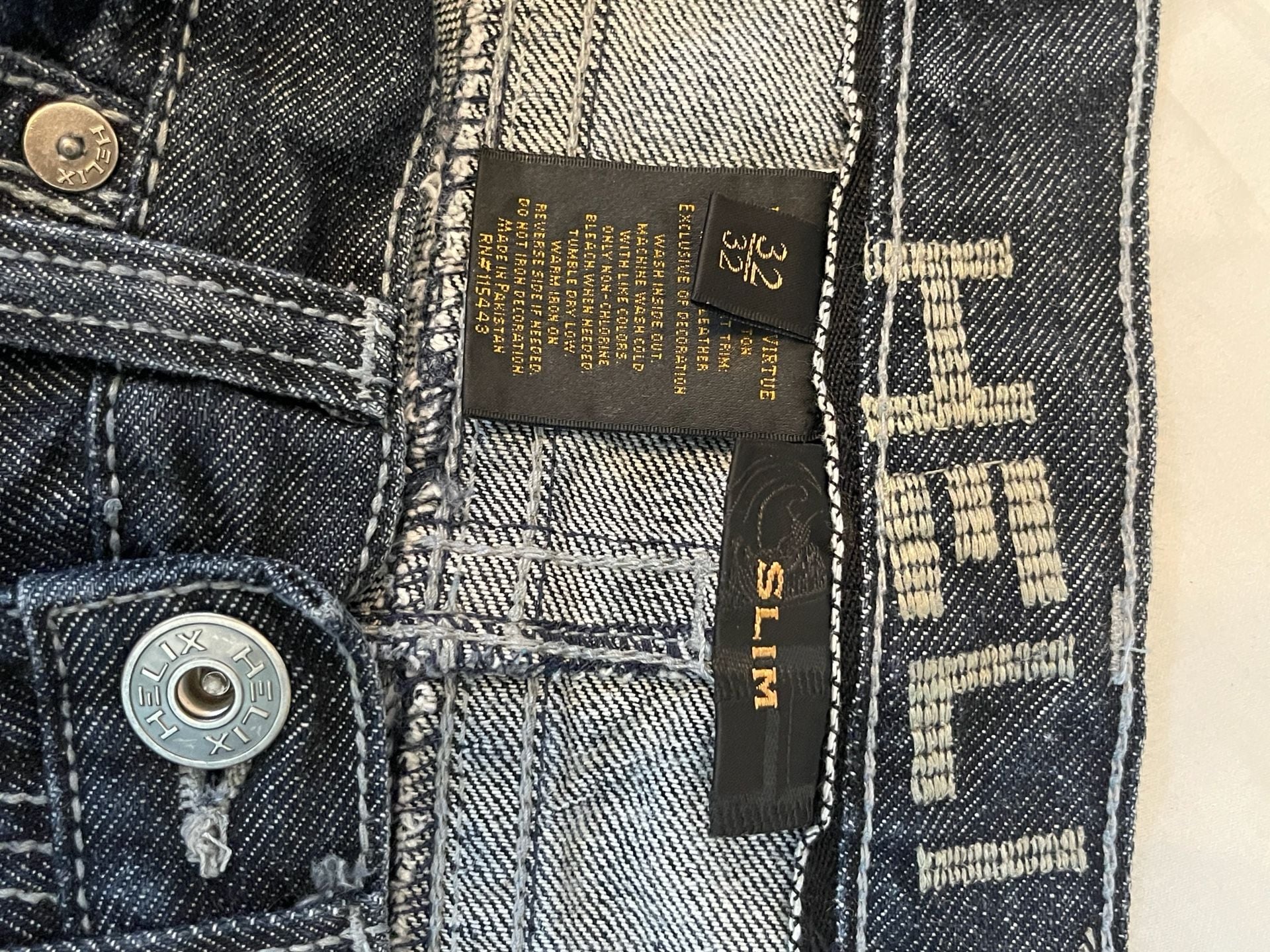 Helix Slim Jeans 32x32 Dark Wash Embroidered Flap Pocket 5