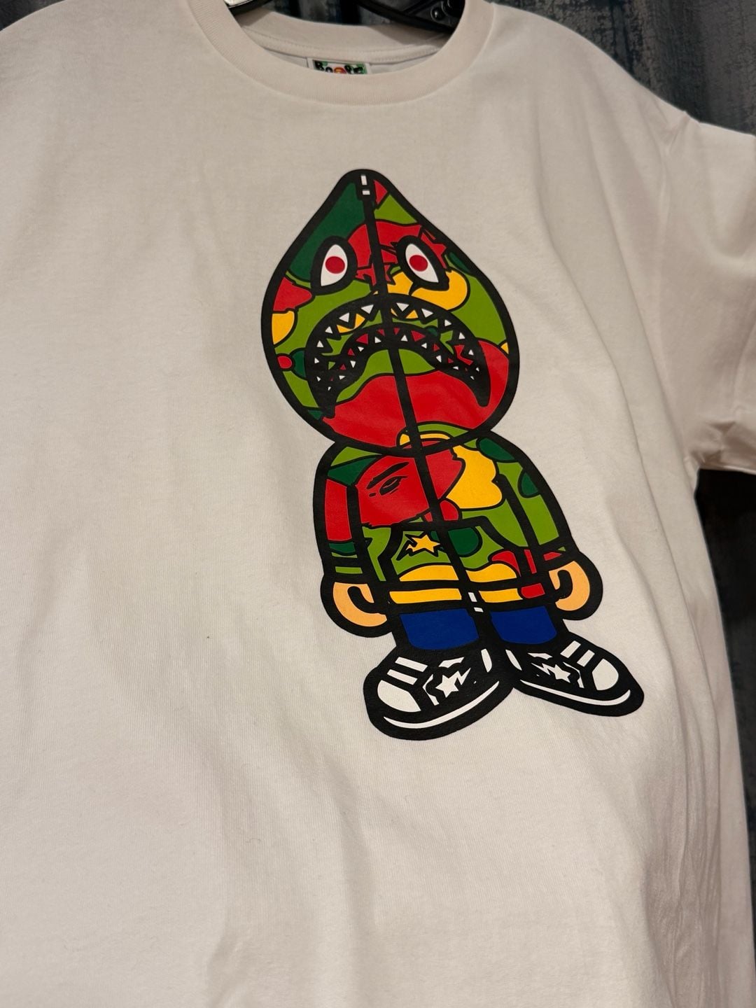 A Bathing Ape Baby Milo Shark Graphic T-Shirt Size L White 5