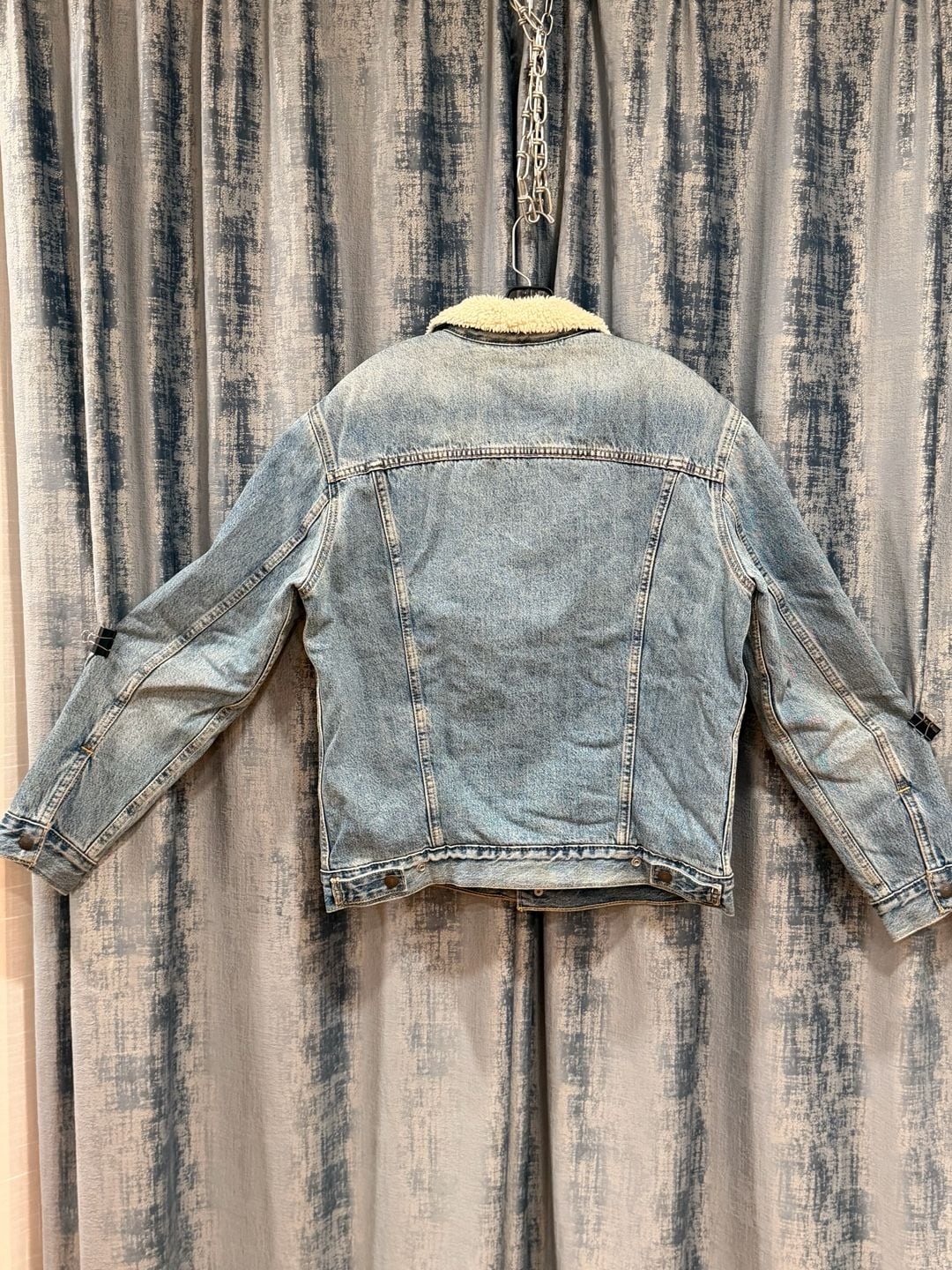Levi's Sherpa Denim Trucker Jacket 11