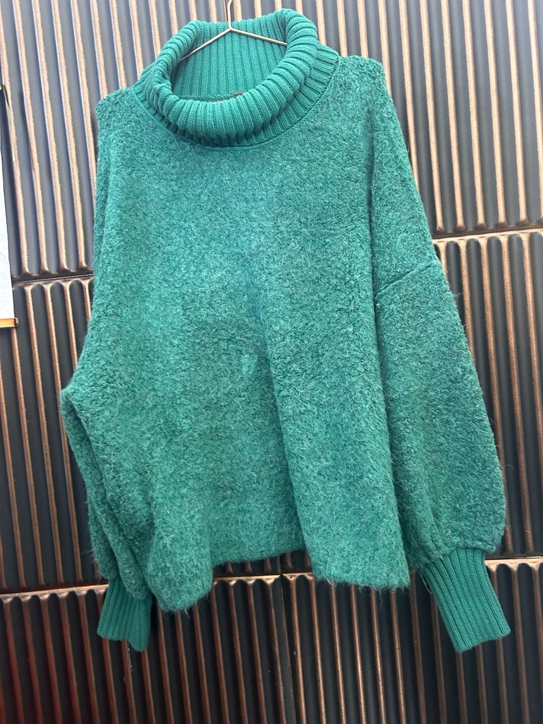 Free People Ottoman Slouchy Turtleneck Sweater Size L Green 4