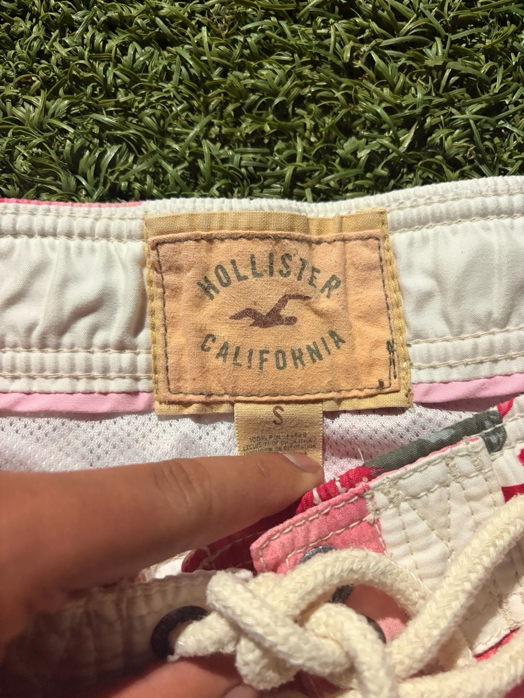 Hollister Cargo Board Shorts Pink Floral 4