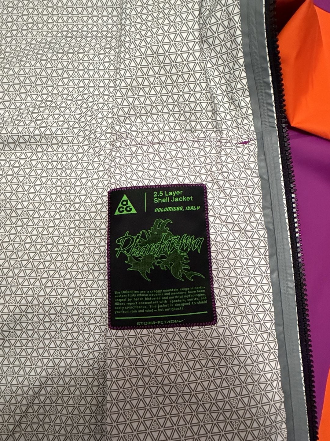 Nike ACG Storm-FIT ADV Jacket Size Small Men’s will fit Women’s Medium. 11