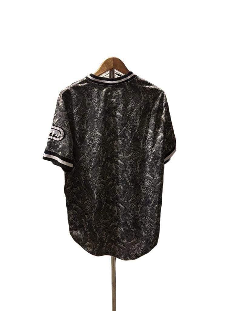 Ecko Unltd. Jersey Size L Gray Black Pattern V-Neck Short Sleeve 3