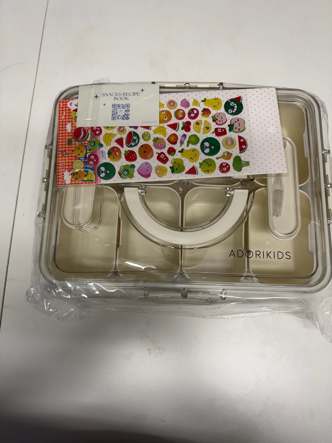Adorikids Compartment Snack Box with Handle and Stickers 1
