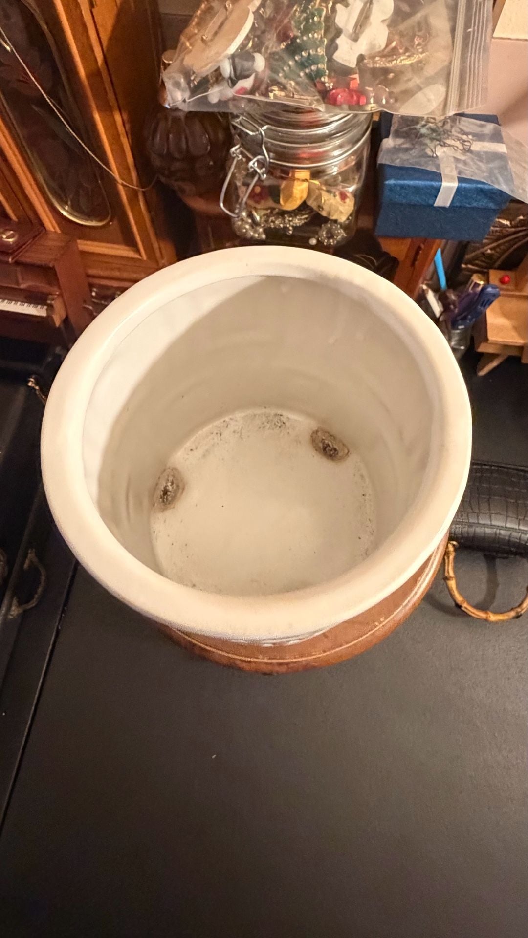 Geometric Ceramic Planter Pot White Terracotta 4