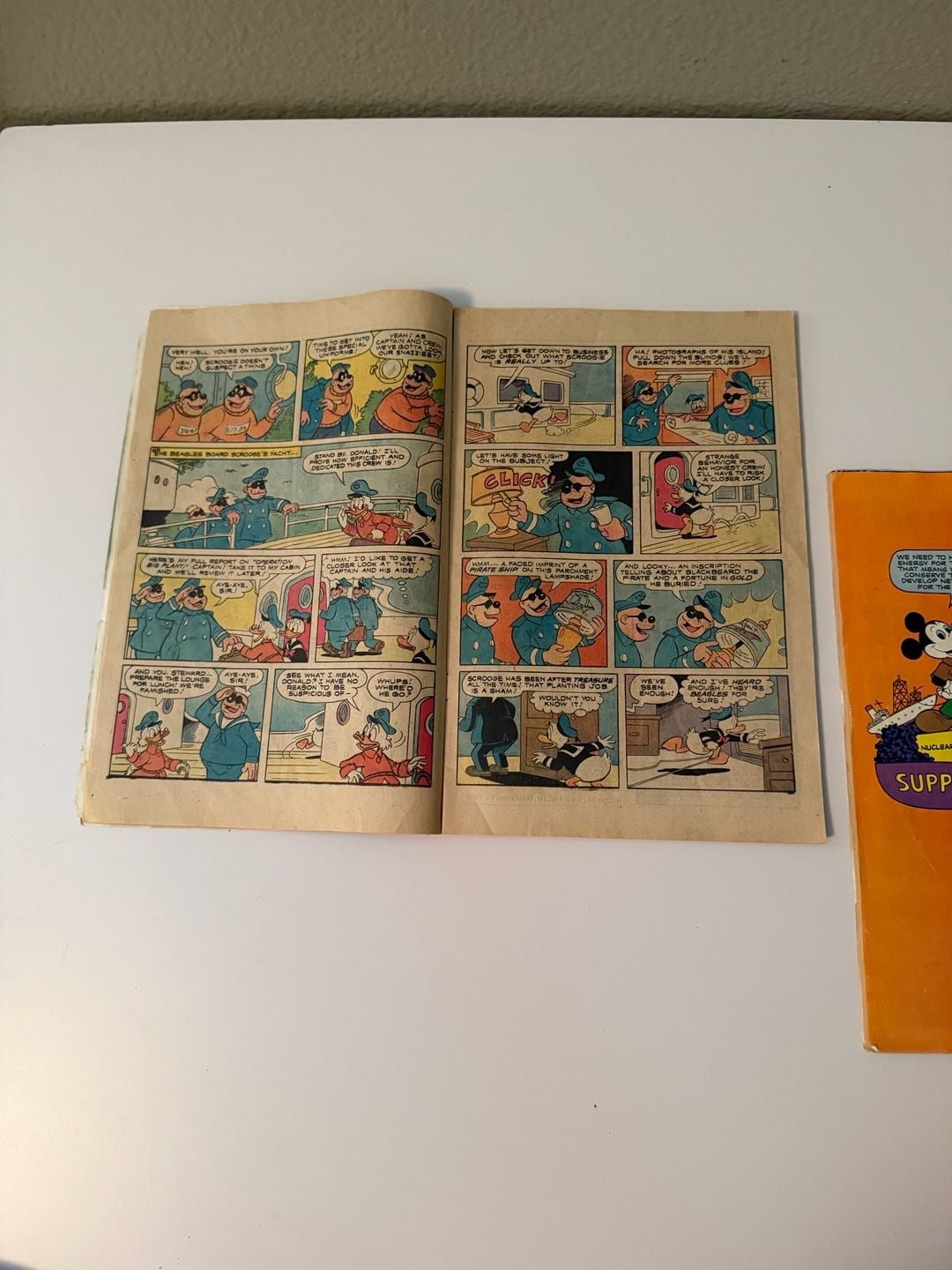 Walt Disney Comic Books Lot of 3 9