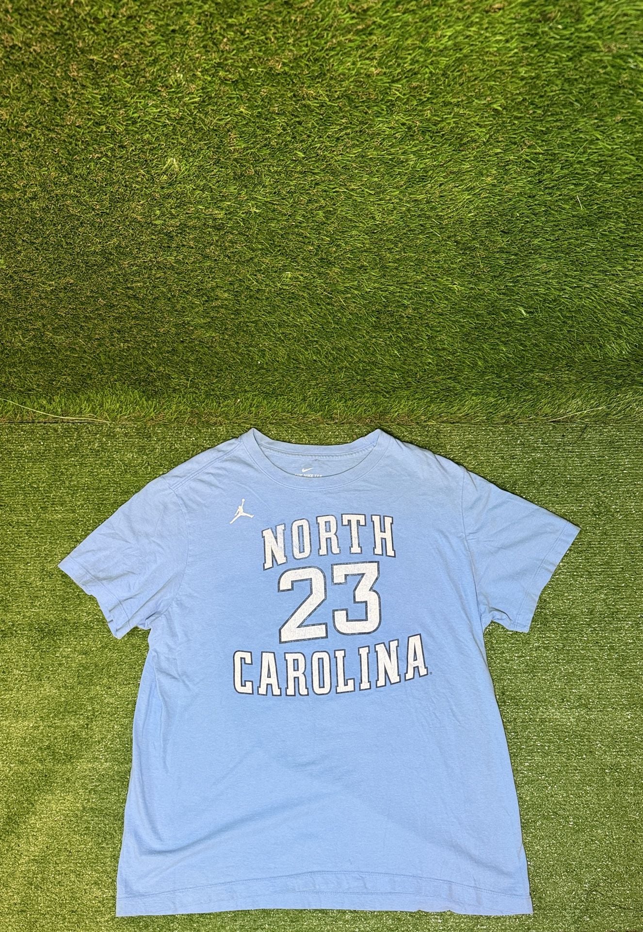 Jordan North Carolina 23 T-Shirt Size L Blue 2