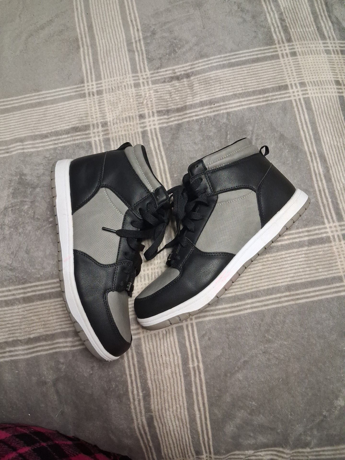 FUBU Black Gray High Top Sneakers 6