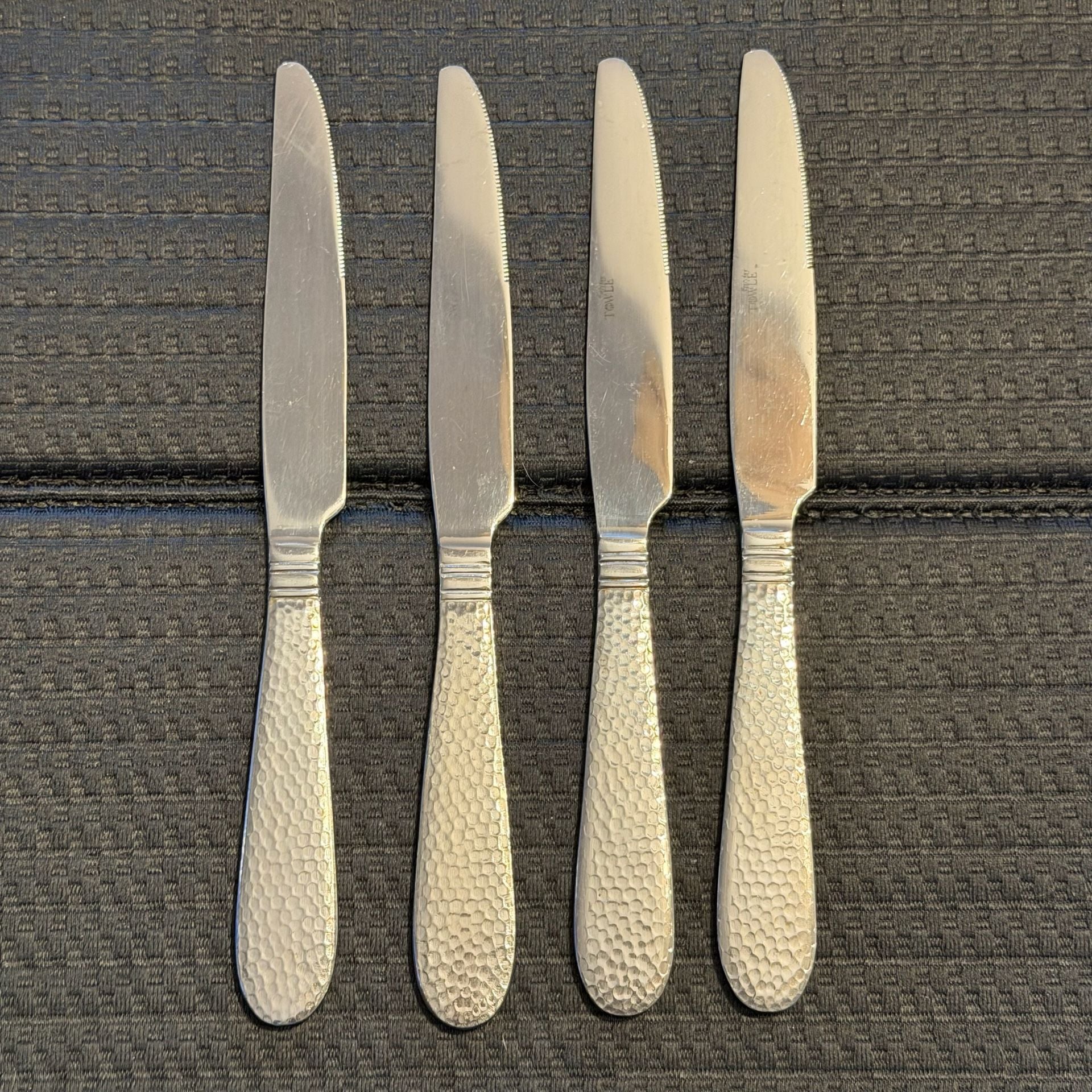 Towle Everyday Logan Hammered Stainless Dinner Knives Set of 4 1