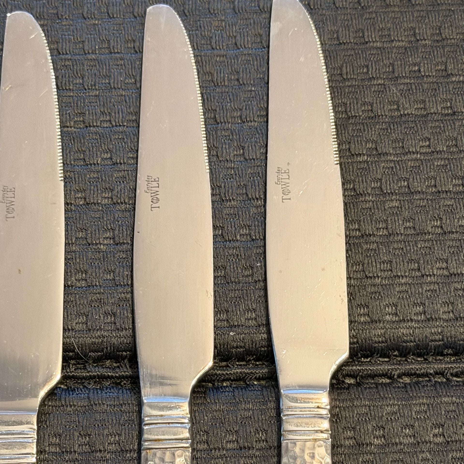 Towle Everyday Logan Hammered Stainless Dinner Knives Set of 4 5