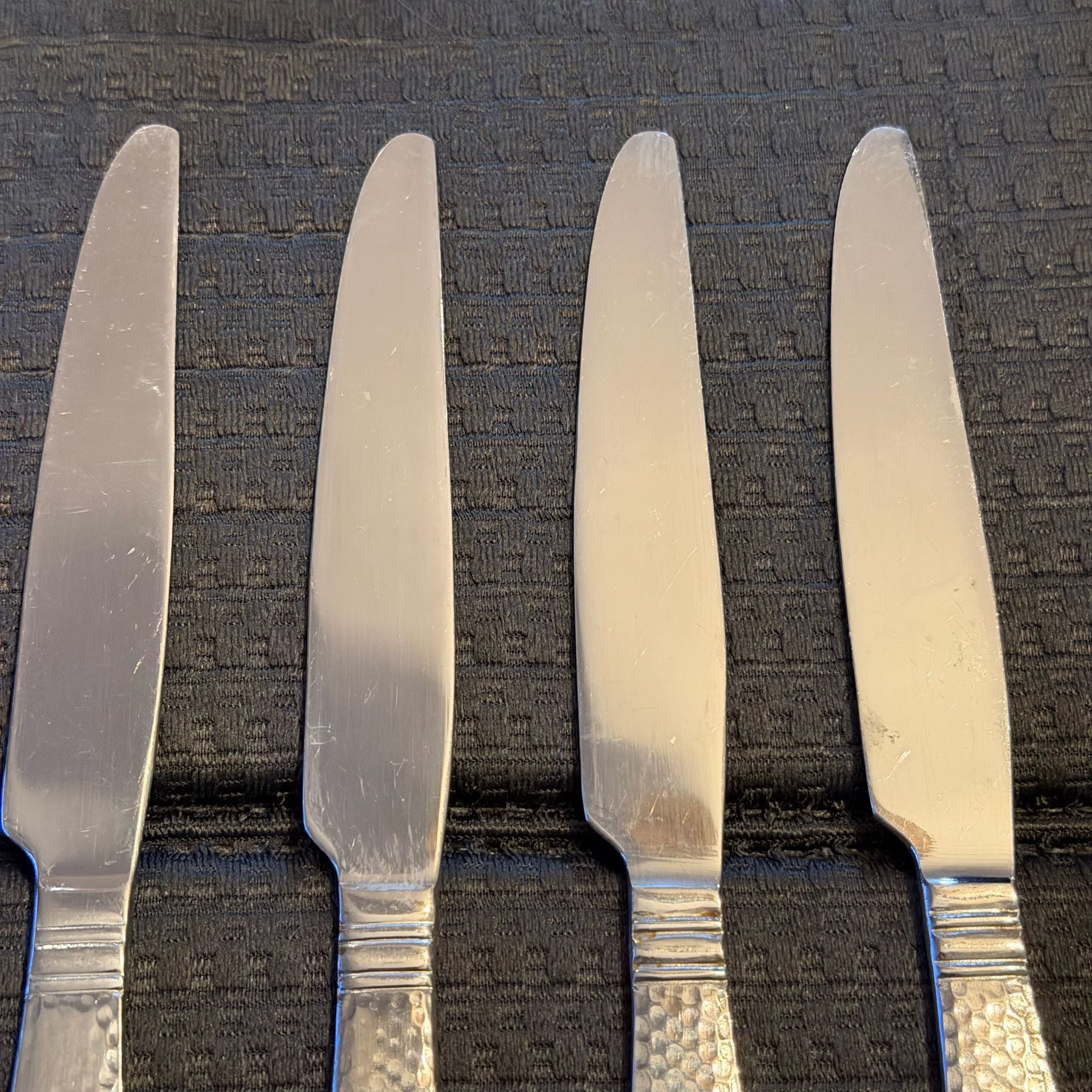 Towle Everyday Logan Hammered Stainless Dinner Knives Set of 4 11