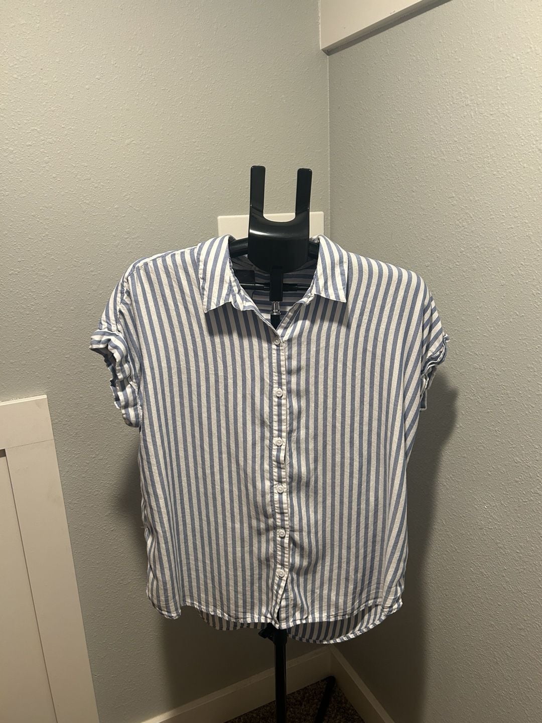 Beachlunchlounge Button-Up Shirt Size L Blue White Stripe Short Sleeve 2