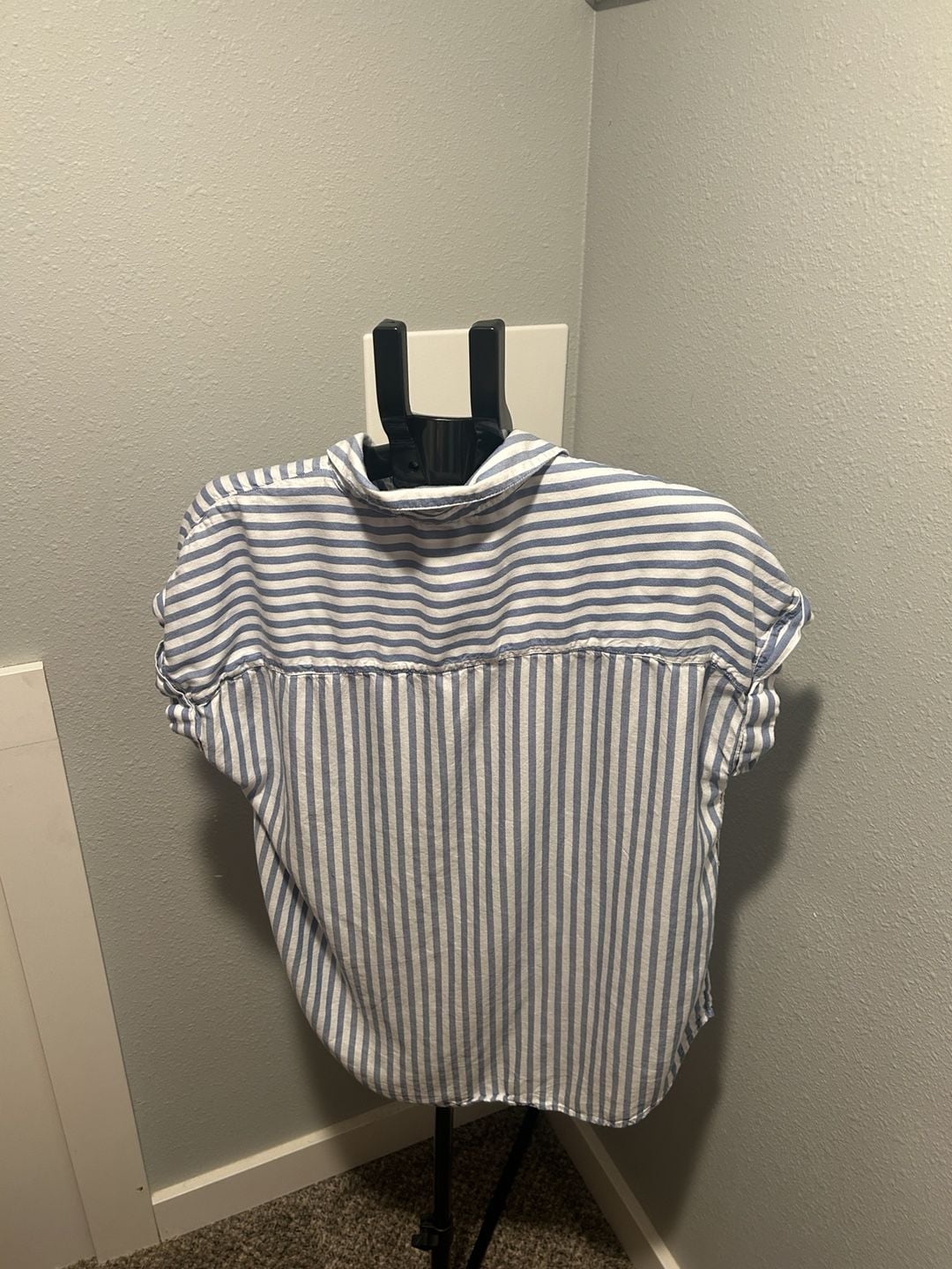 Beachlunchlounge Button-Up Shirt Size L Blue White Stripe Short Sleeve 6