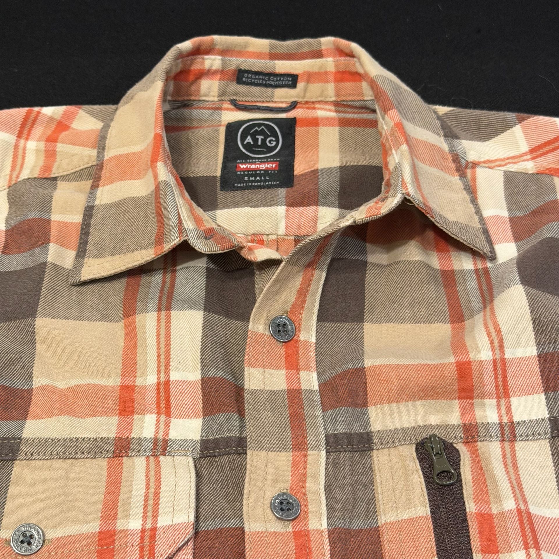 Wrangler ATG Plaid Long Sleeve Button-Up Shirt Sz Small 11