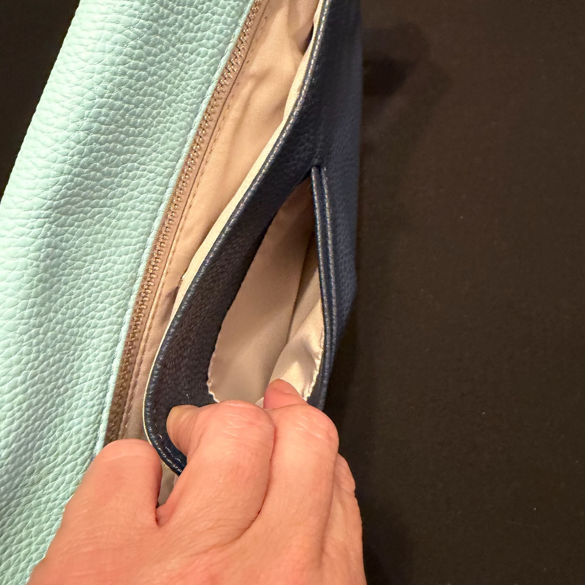 Thirty-One Studio Crossbody Purse Flap Rabat Navy Blue And Aqua 3
