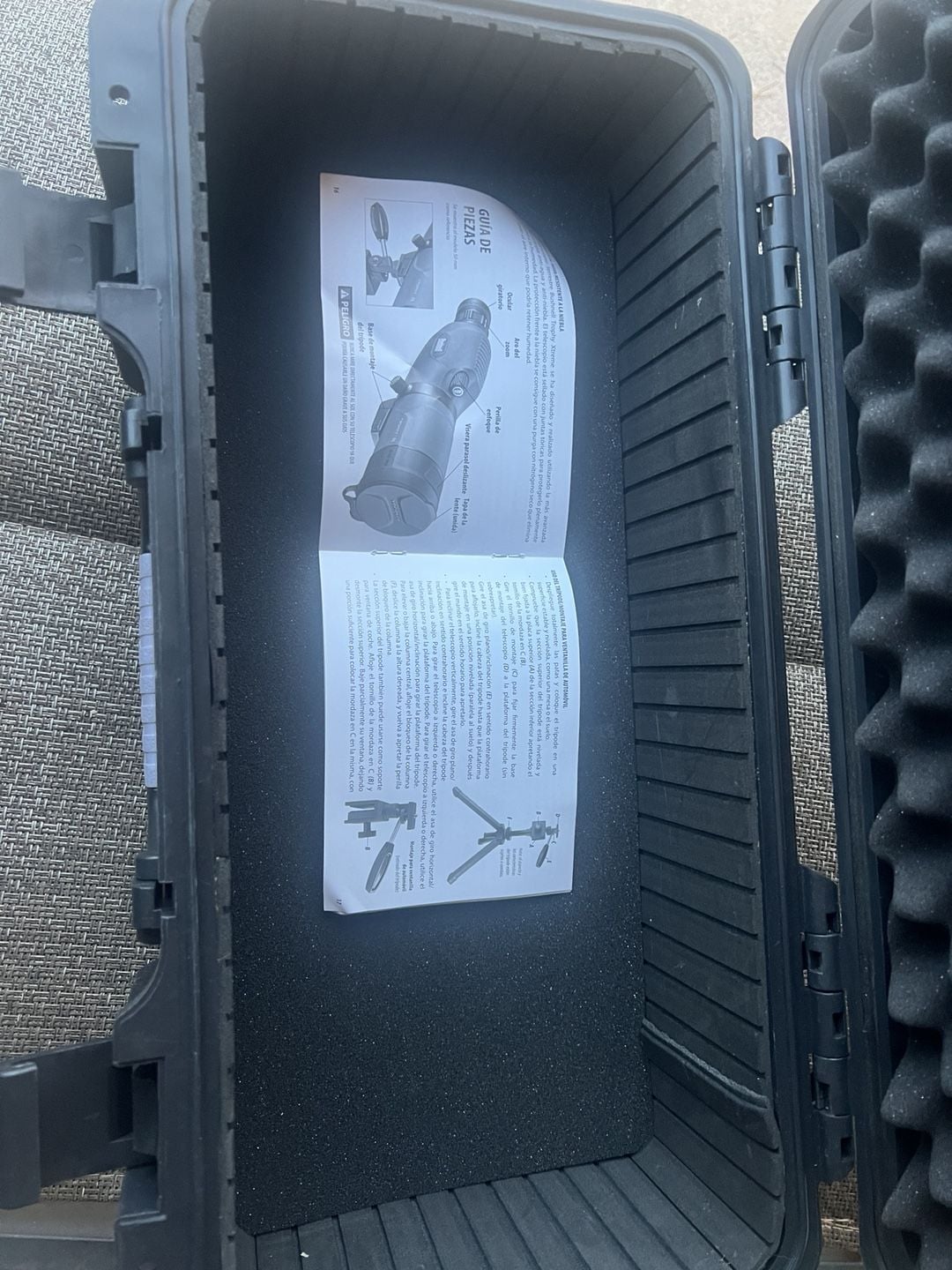 Bushnell Trophy Xtreme Hard Carrying Case with Tripod and Manual 5