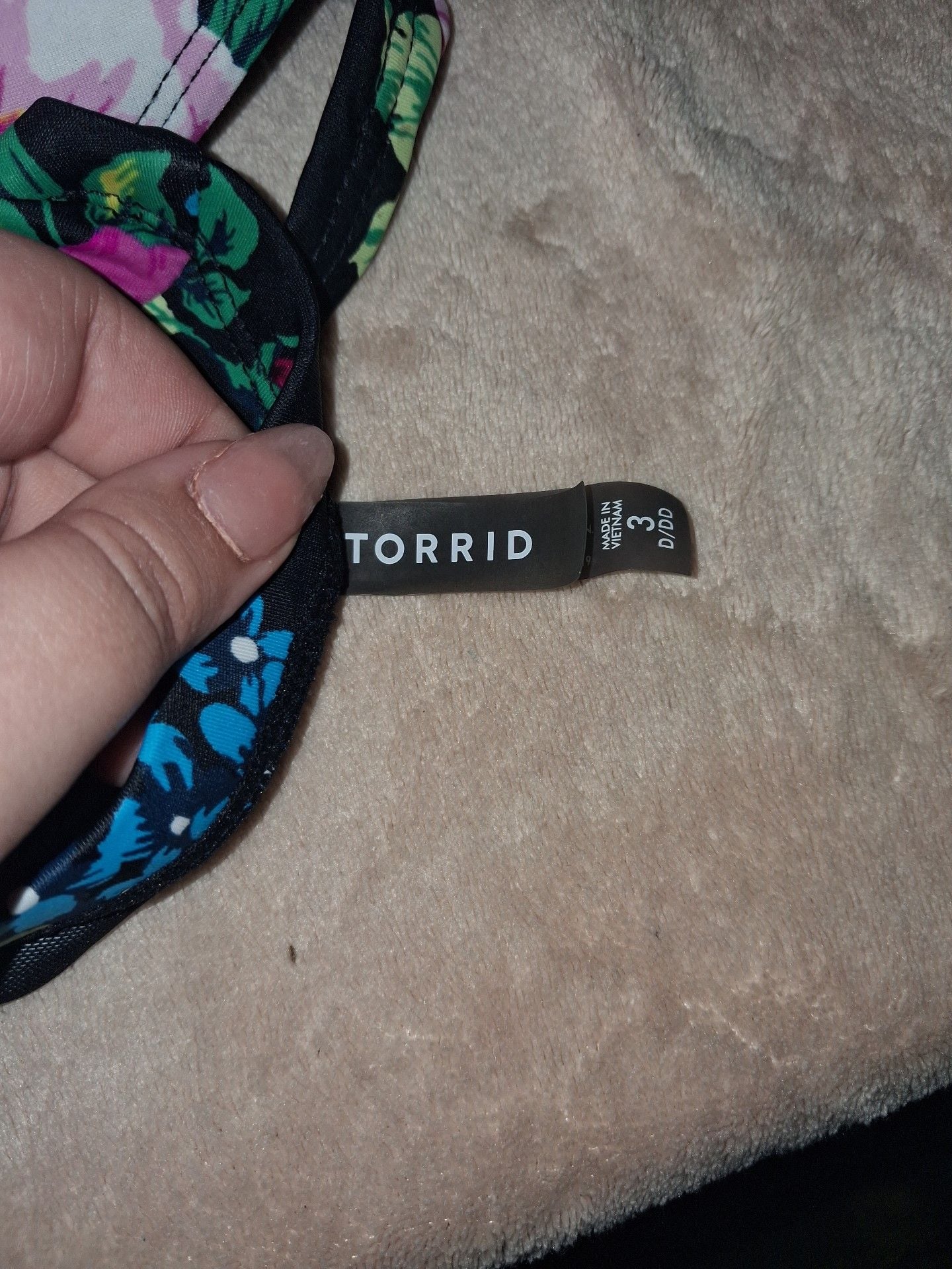 Torrid Bikini Top Size 3 D/DD Black Floral Lattice Underwire 2