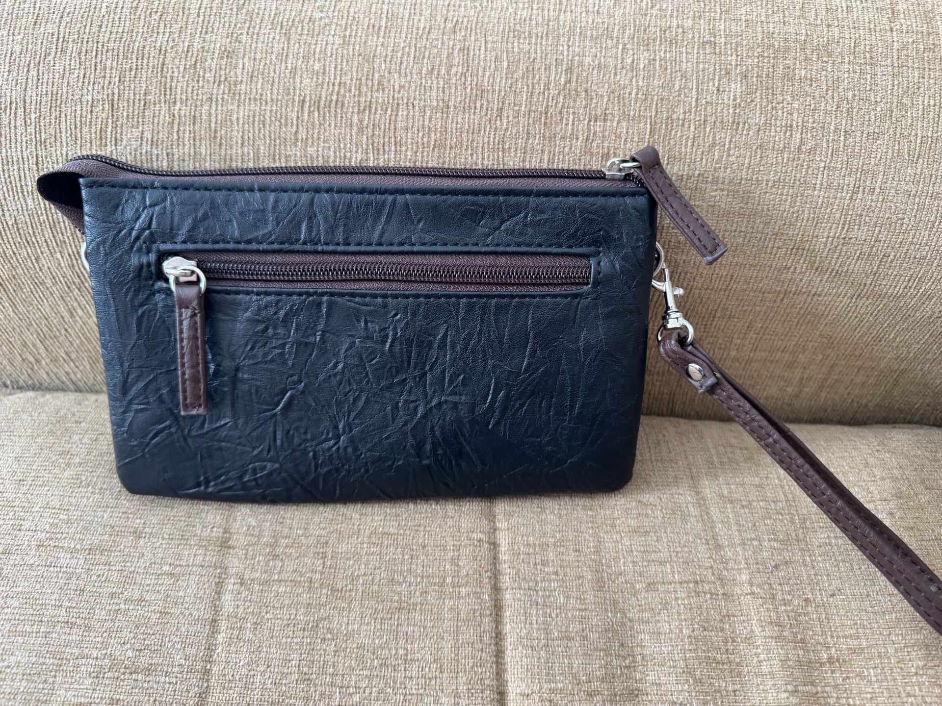 Stone Mountain Black And Brown Wristlet Clutch Wallet 5