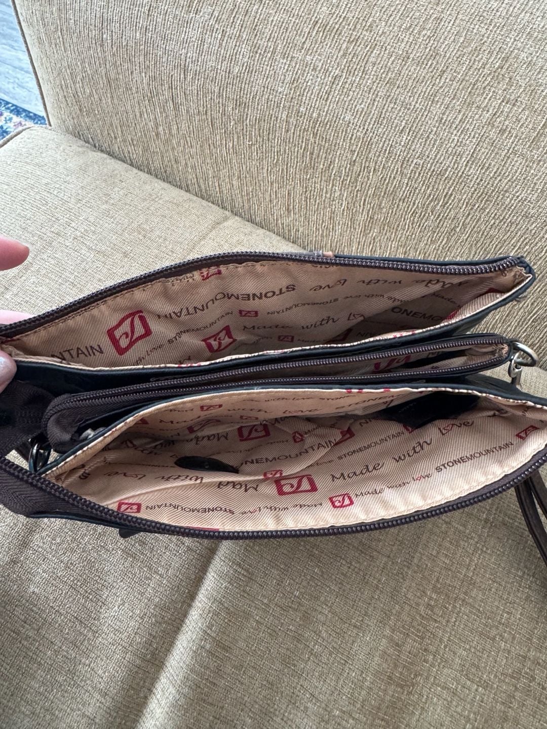 Stone Mountain Black And Brown Wristlet Clutch Wallet 9