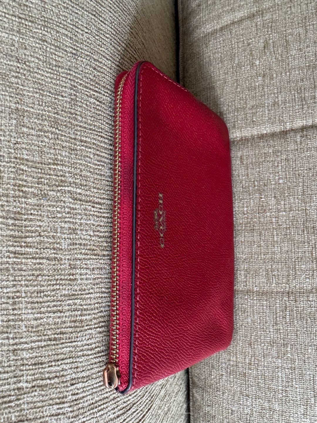 Authentic Coach Corner Zip Leather Wristlet 3