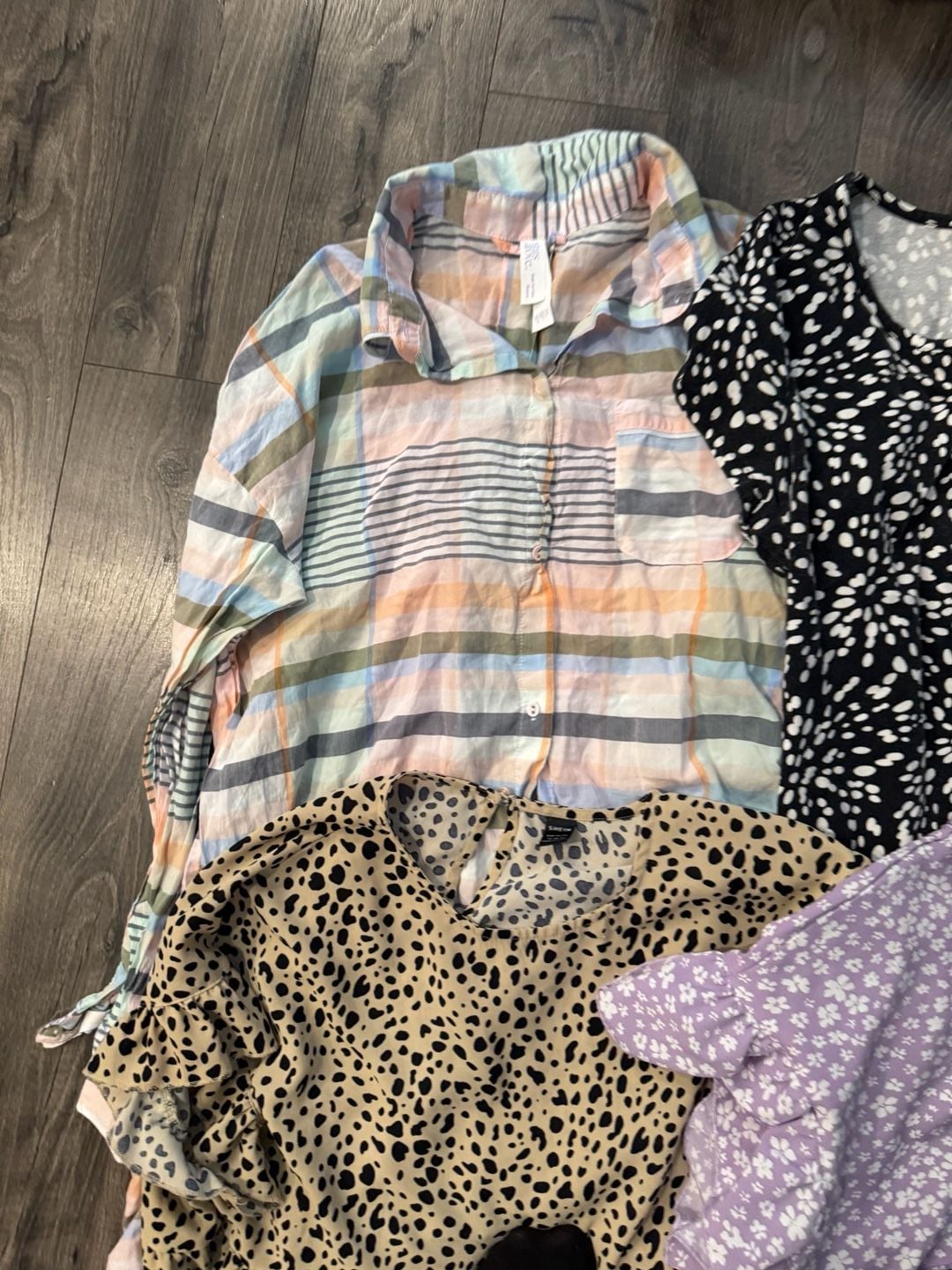 Lot of 10 Womens Assorted Maternity Tops Size XL 3