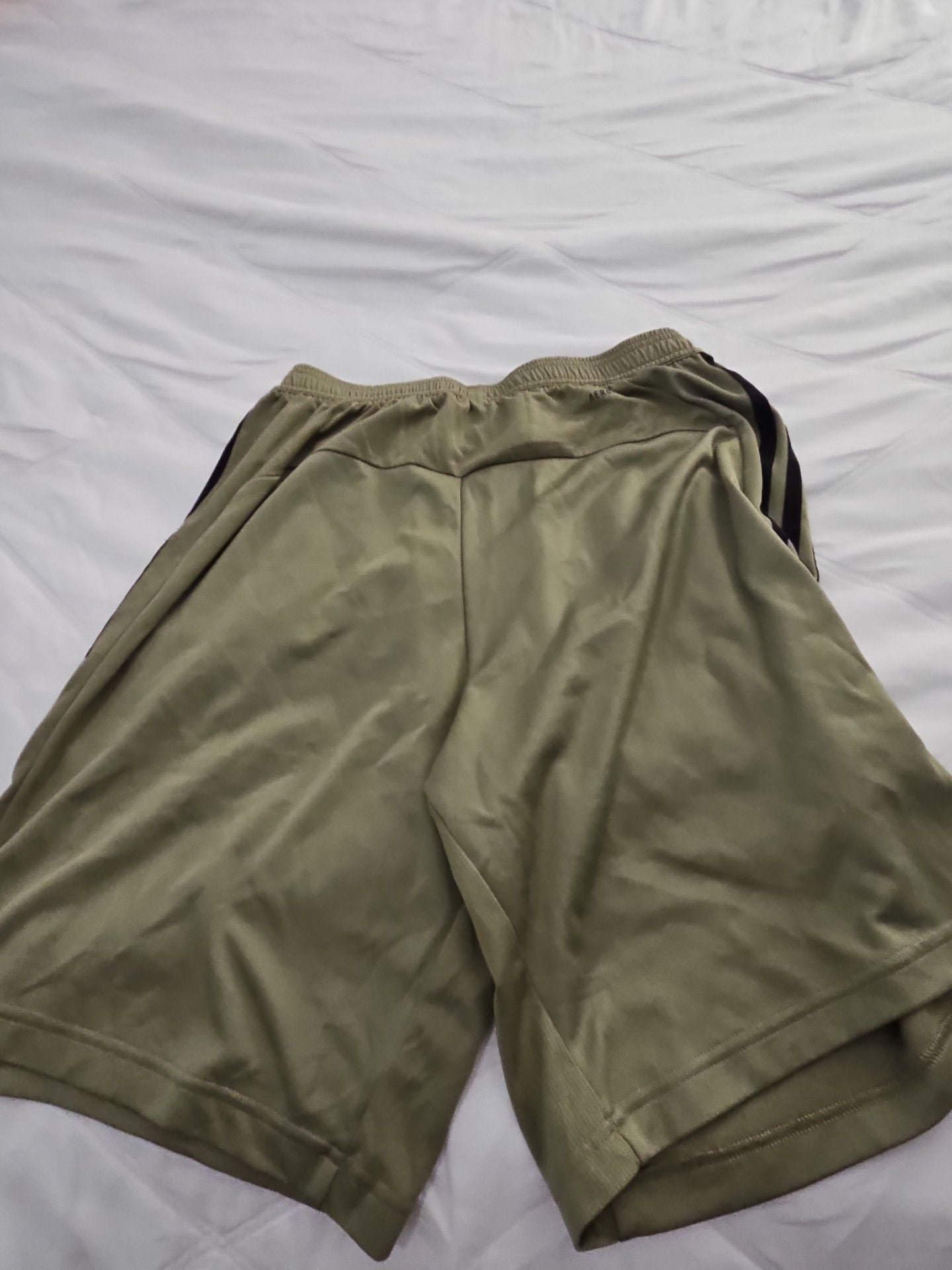 Adidas Primeblue Shorts Size S Green Athletic Zip Pockets 4