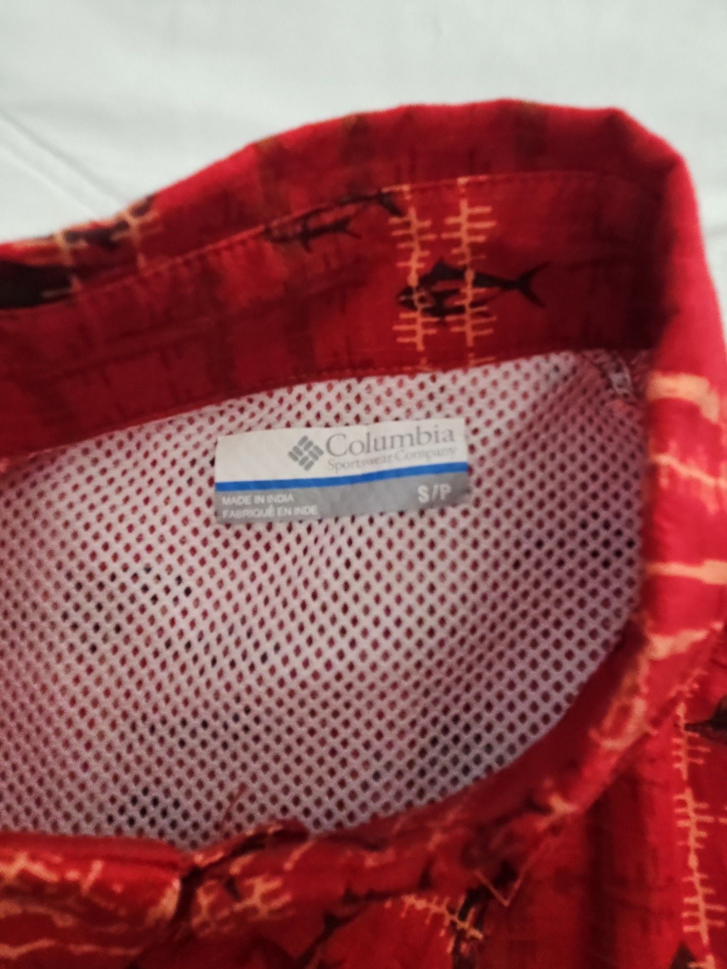 Columbia PFG Fishing Shirt Size S Red Short Sleeve Fish Print 4