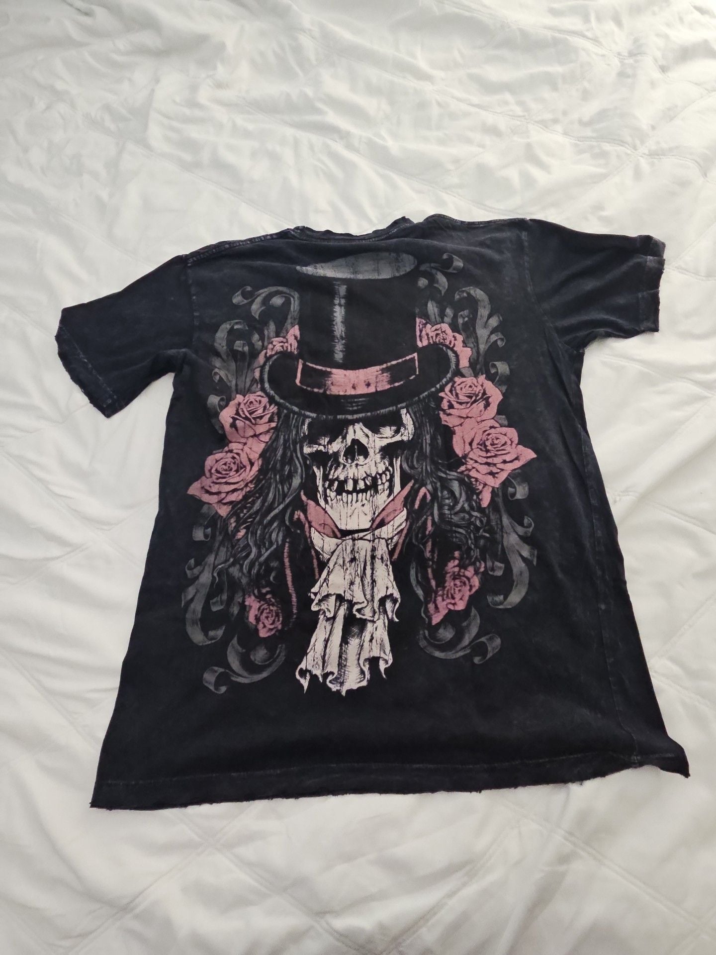 Affliction Graphic T-Shirt Size Small Black Skull Roses 5