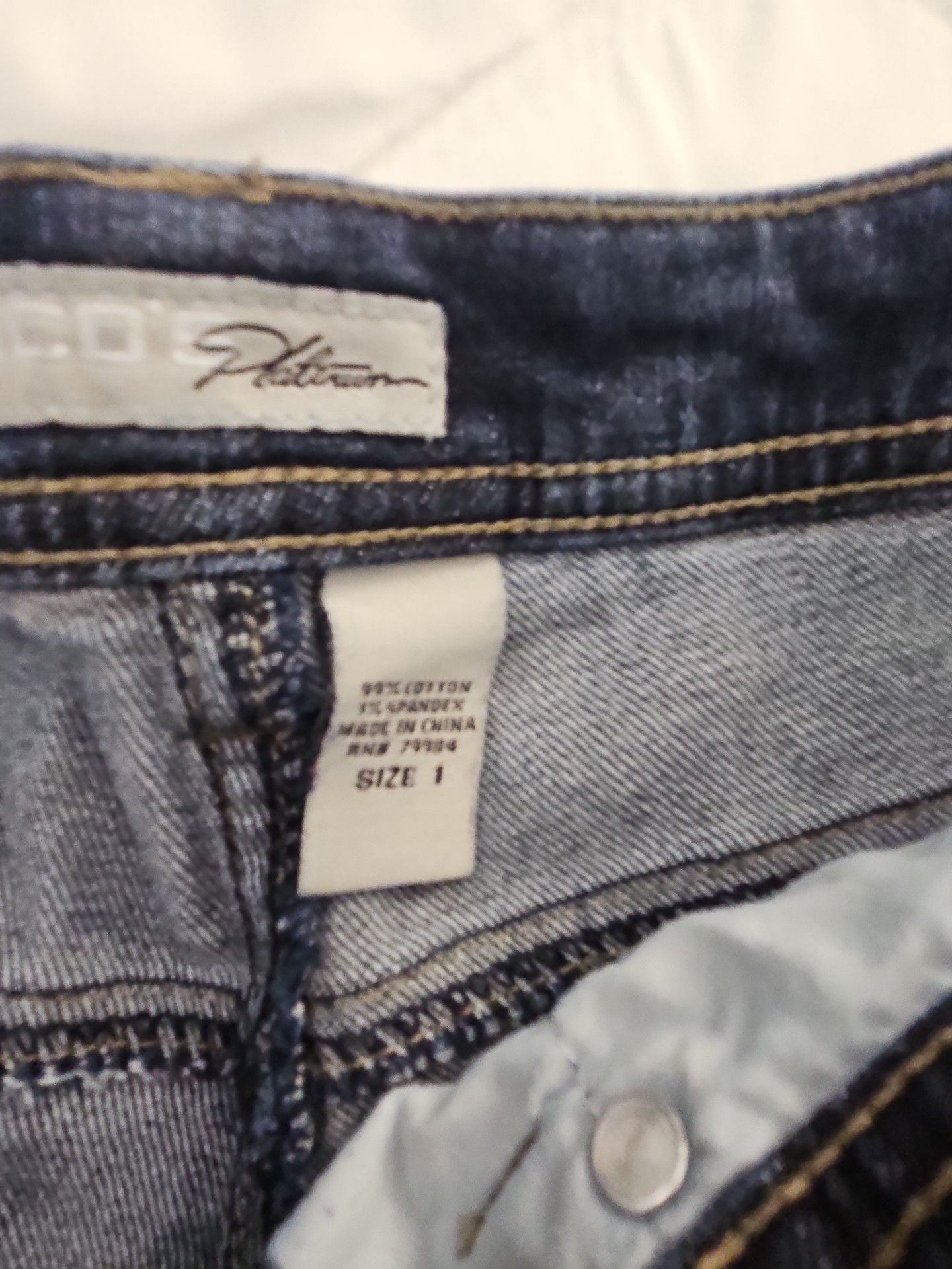 Chico's Platinum Jeans Size 1 Rhinestone Pocket Dark Wash Denim 4