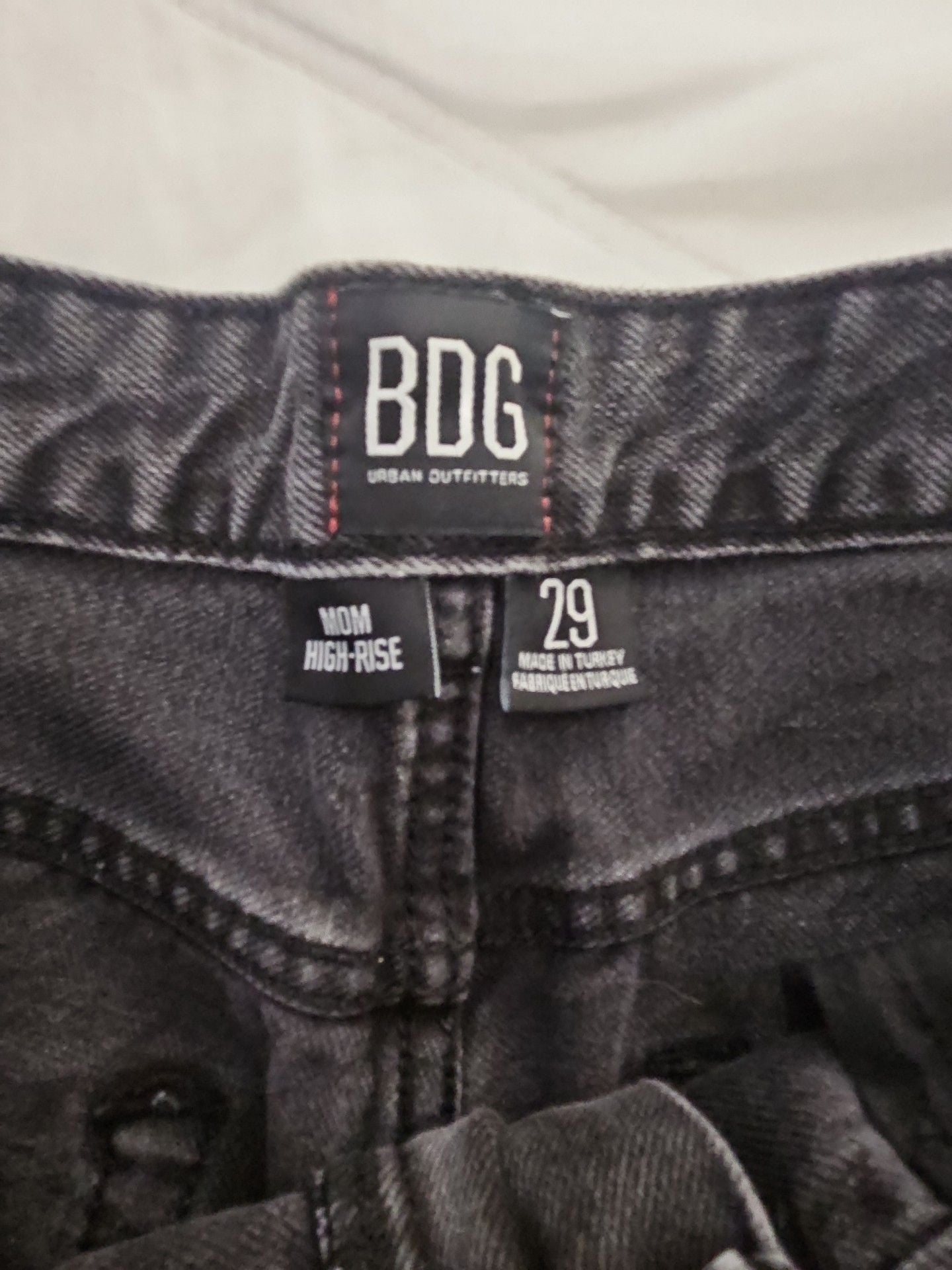 BDG Urban Outfitters Mom High-Rise Jeans Size 29 Black Denim 3