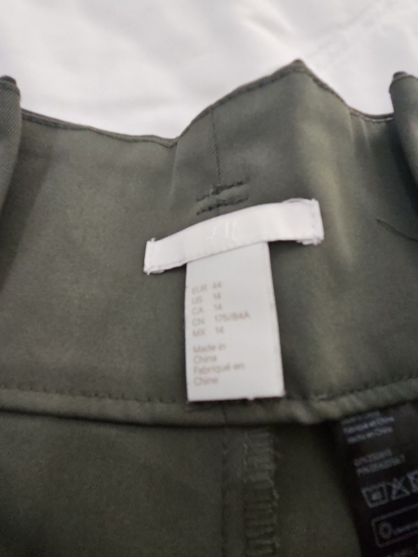 H&M High Waist Trousers Size 14 Green Pleated 3