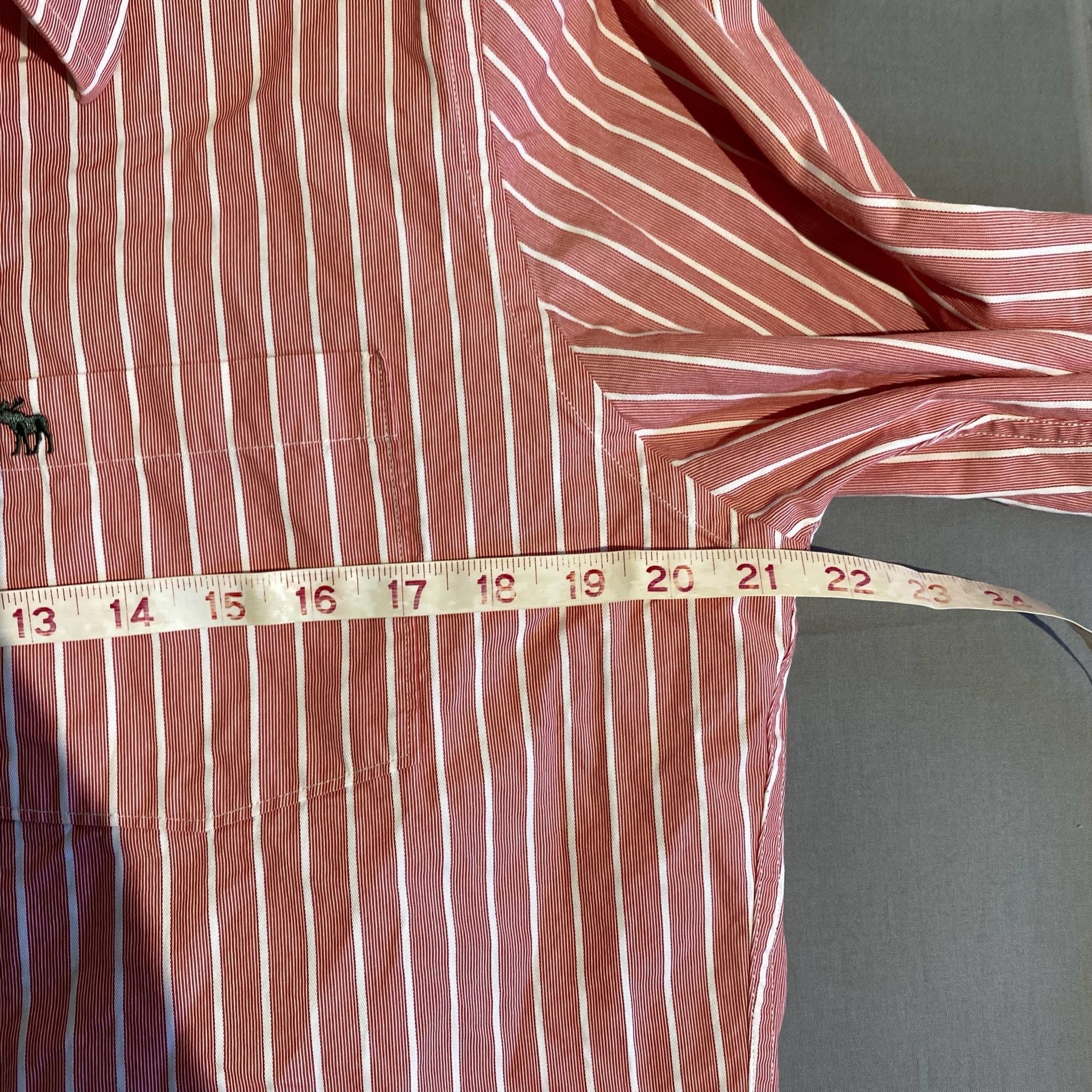 Abercrombie & Fitch Muscle Button Up Shirt Size L Red White Stripe 7