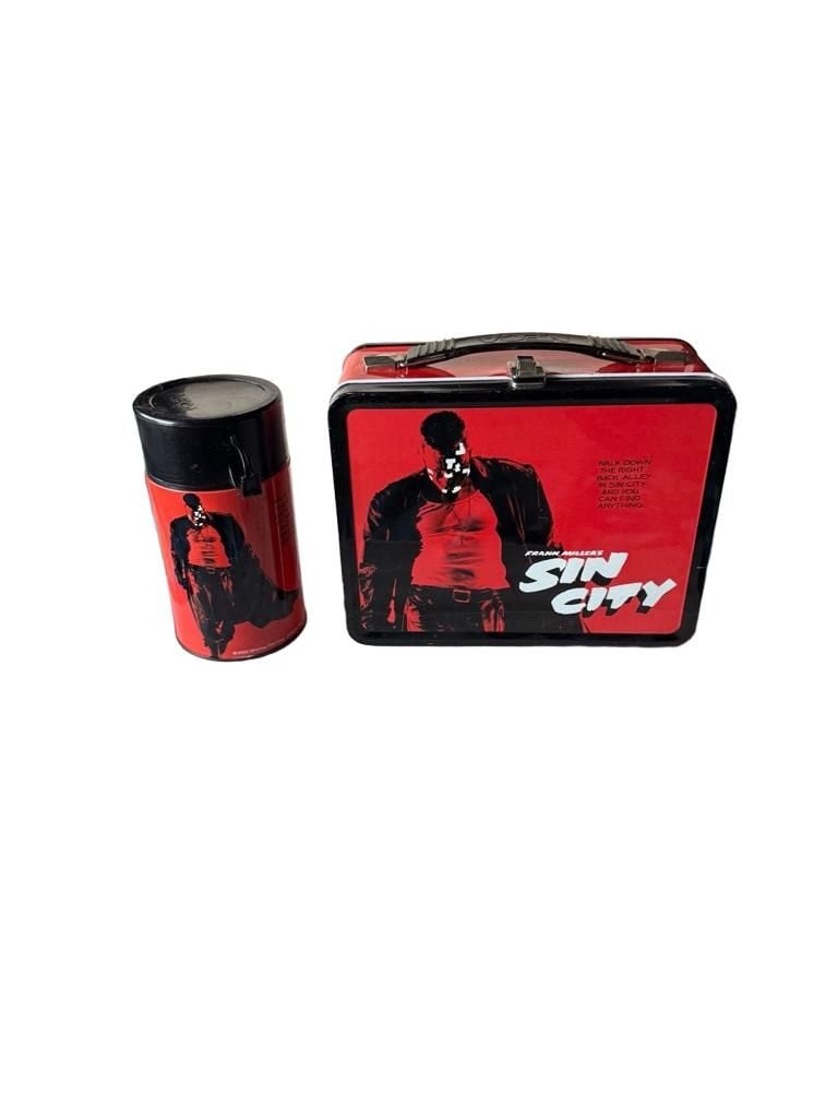 NECA Frank Miller's Sin City Lunch Box With Thermos 2