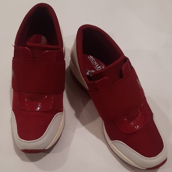 Michael KORS COSMO BRANDY MK LOGO ELASTIC STRAP SLIP ON Sneakers 9 I LOVE SHOES