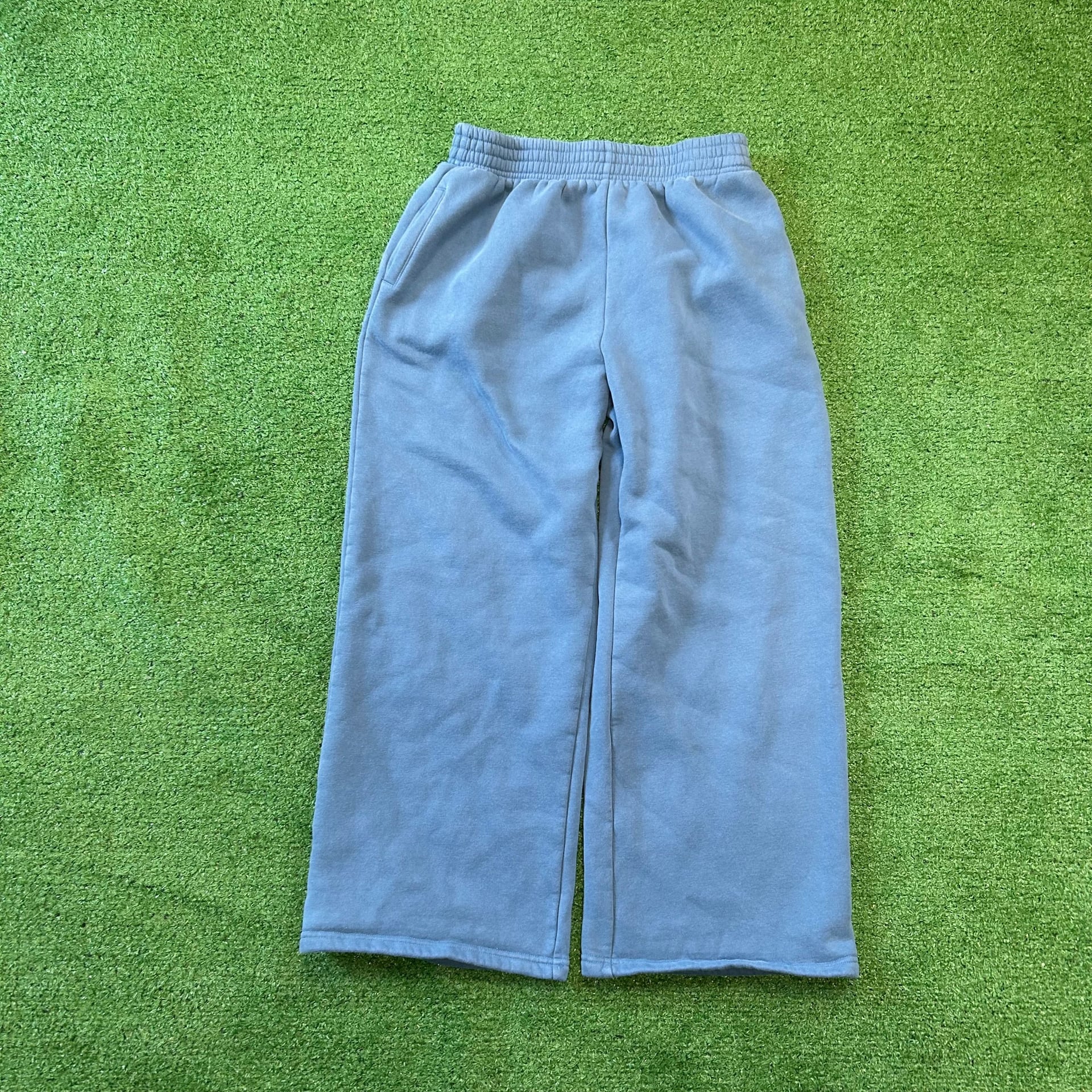 Casual Blue Wide-Leg baggy thick heavy weight Sweatpants 11 inch leg opening 1