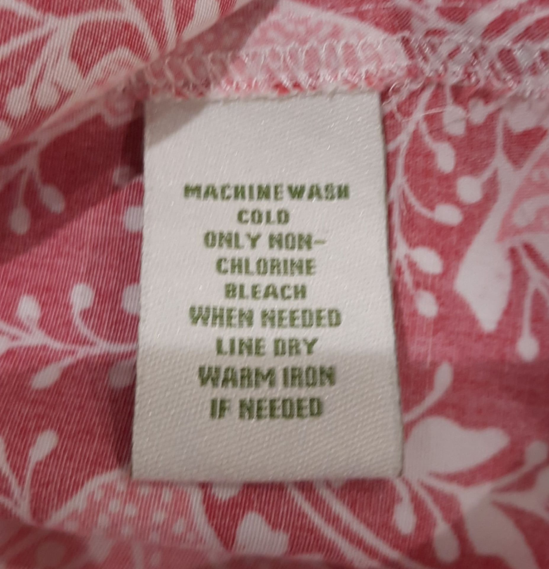 Women's Red Floral Button-Up Shirt Orvis SIZE M Cotton 5