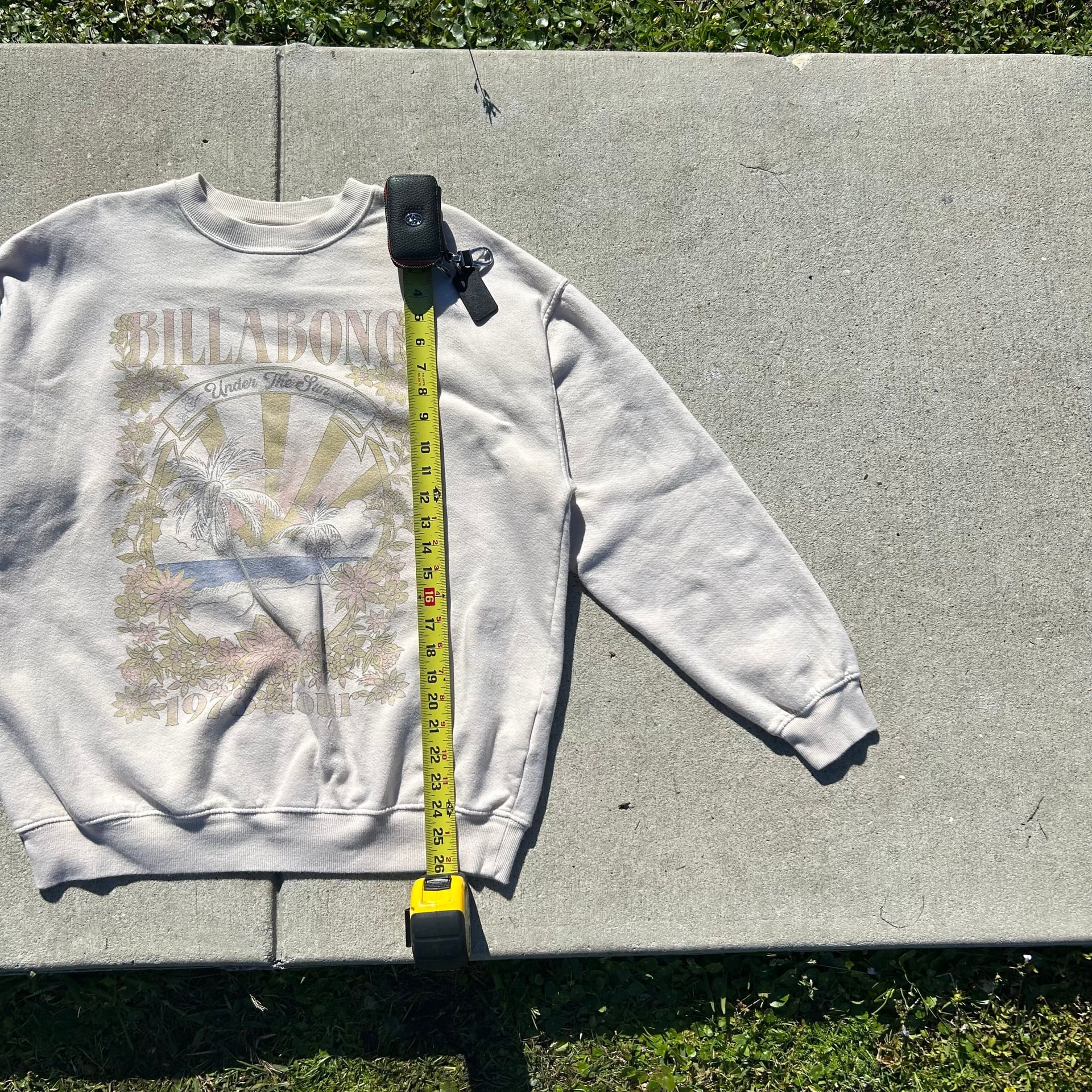 Billabong Vintage Style “Under The Sun” Crewneck Sweatshirt 2