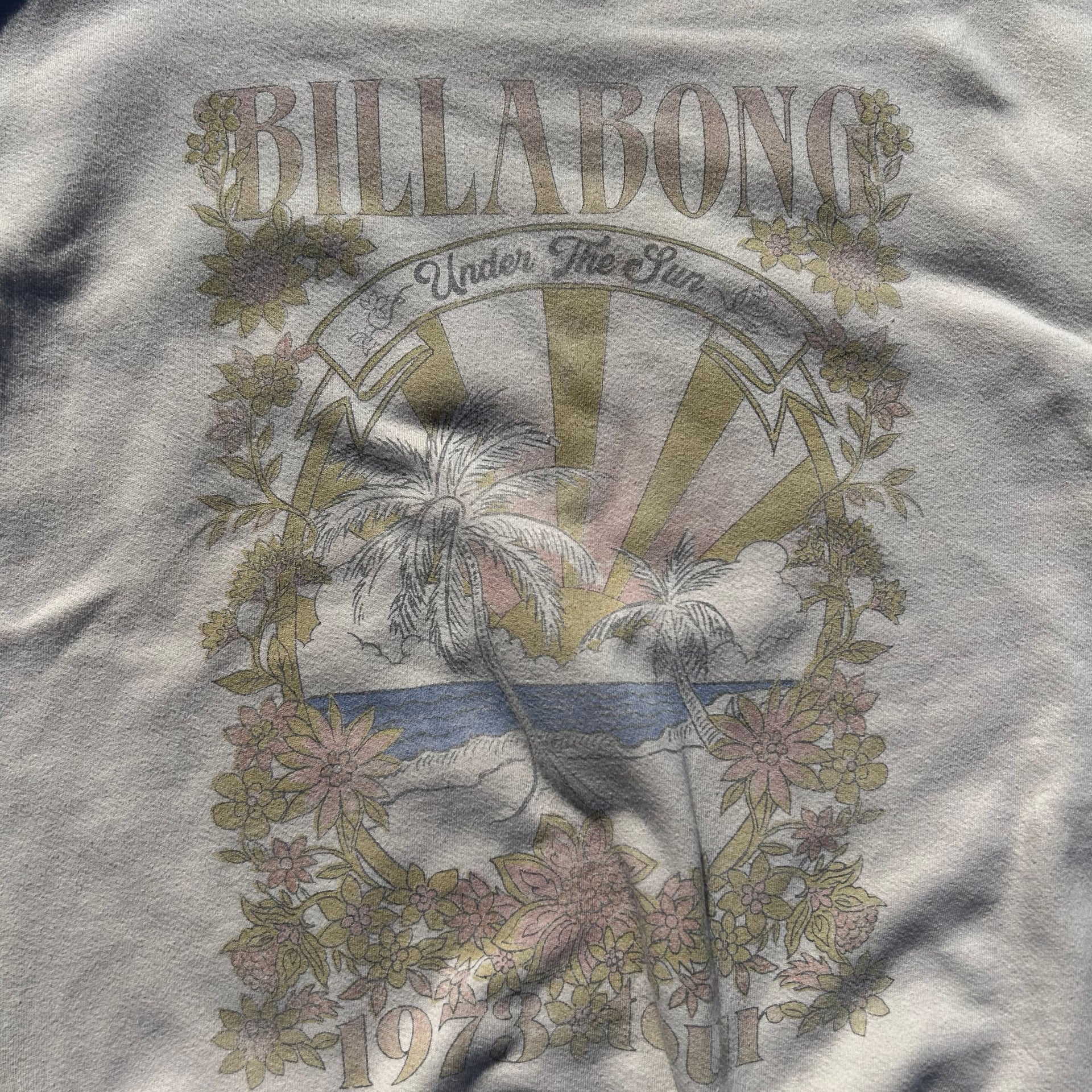 Billabong Vintage Style “Under The Sun” Crewneck Sweatshirt 5