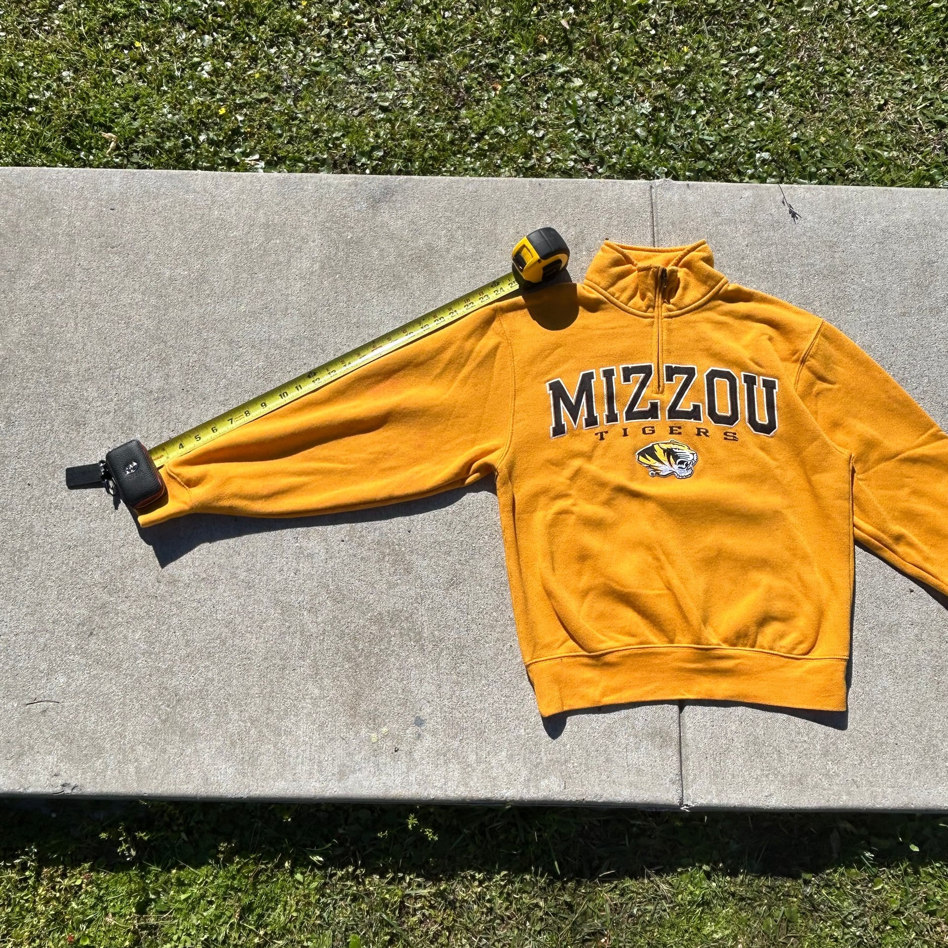Vintage Mizzou Tiger University Yellow Sweatshirt S 3