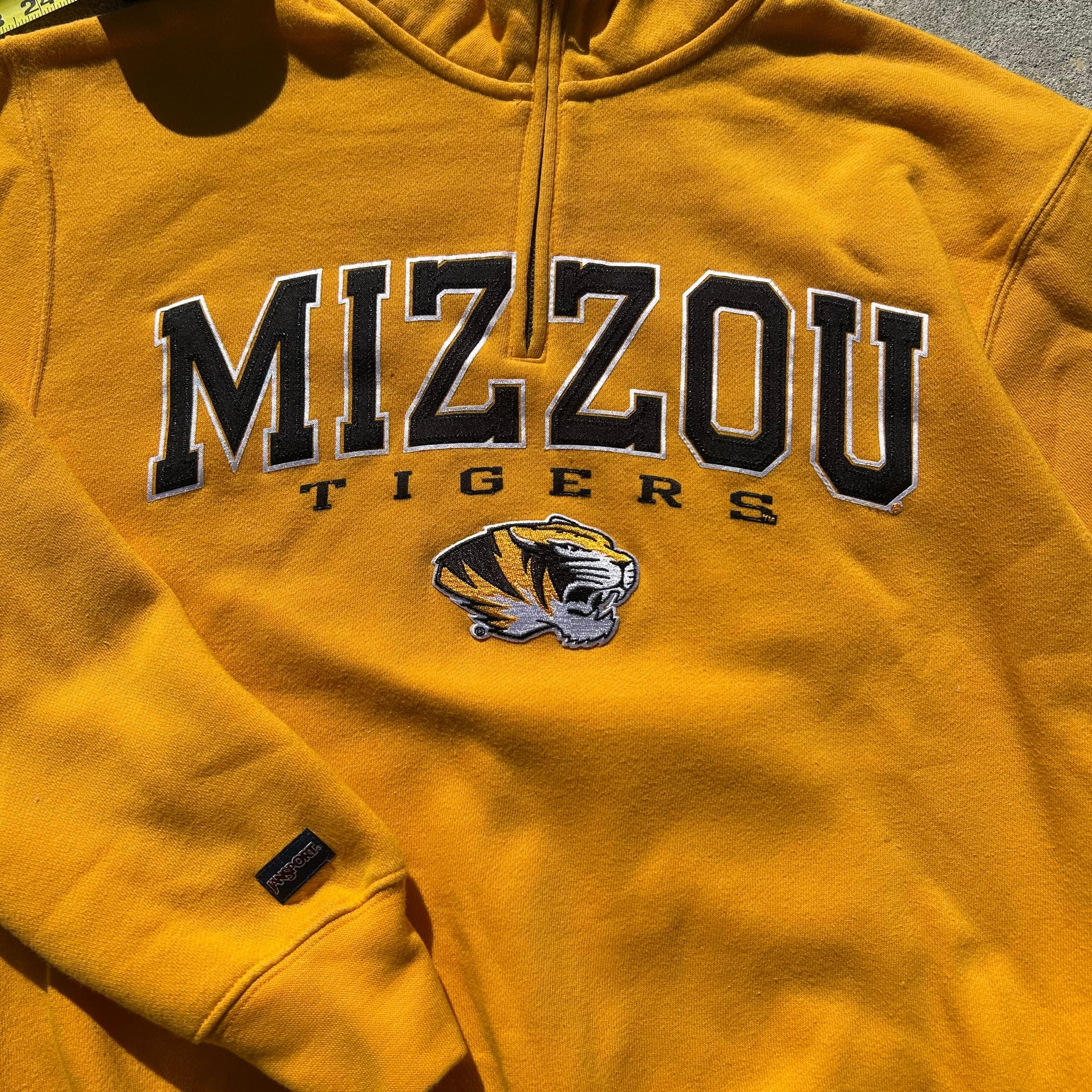 Vintage Mizzou Tiger University Yellow Sweatshirt S 5