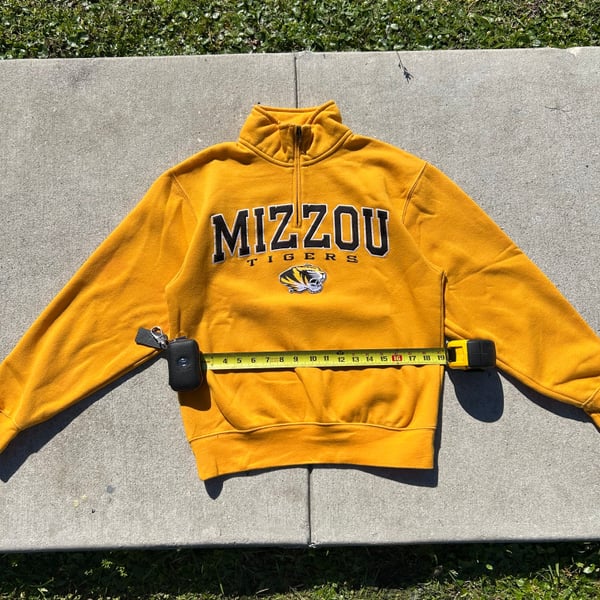Vintage Mizzou Tiger University Yellow Sweatshirt S