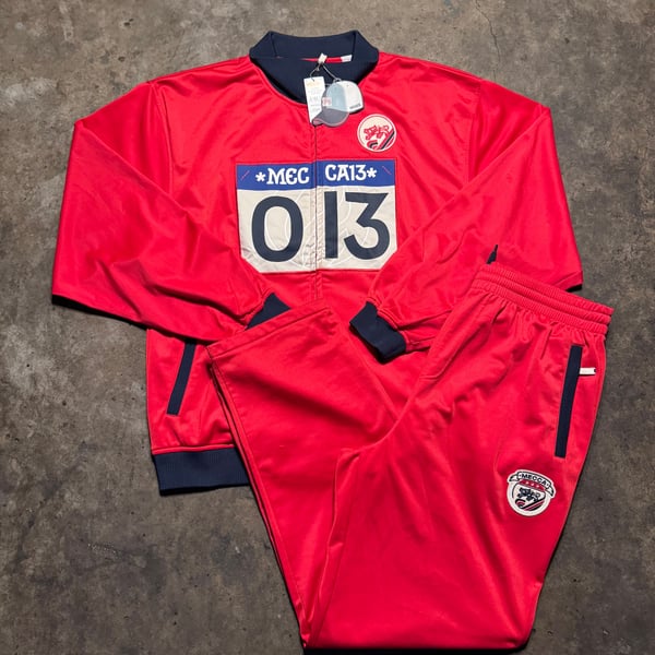 Y2K New Mecca red tracksuit set X-Large 


#Deadstock #NWT #Streetwear #00s