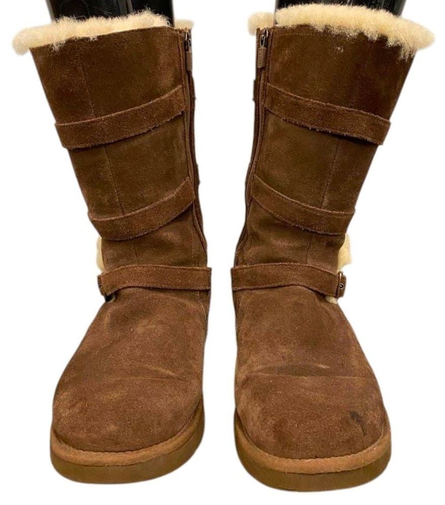 Women’s Uggs Maddi II - Size 6 4