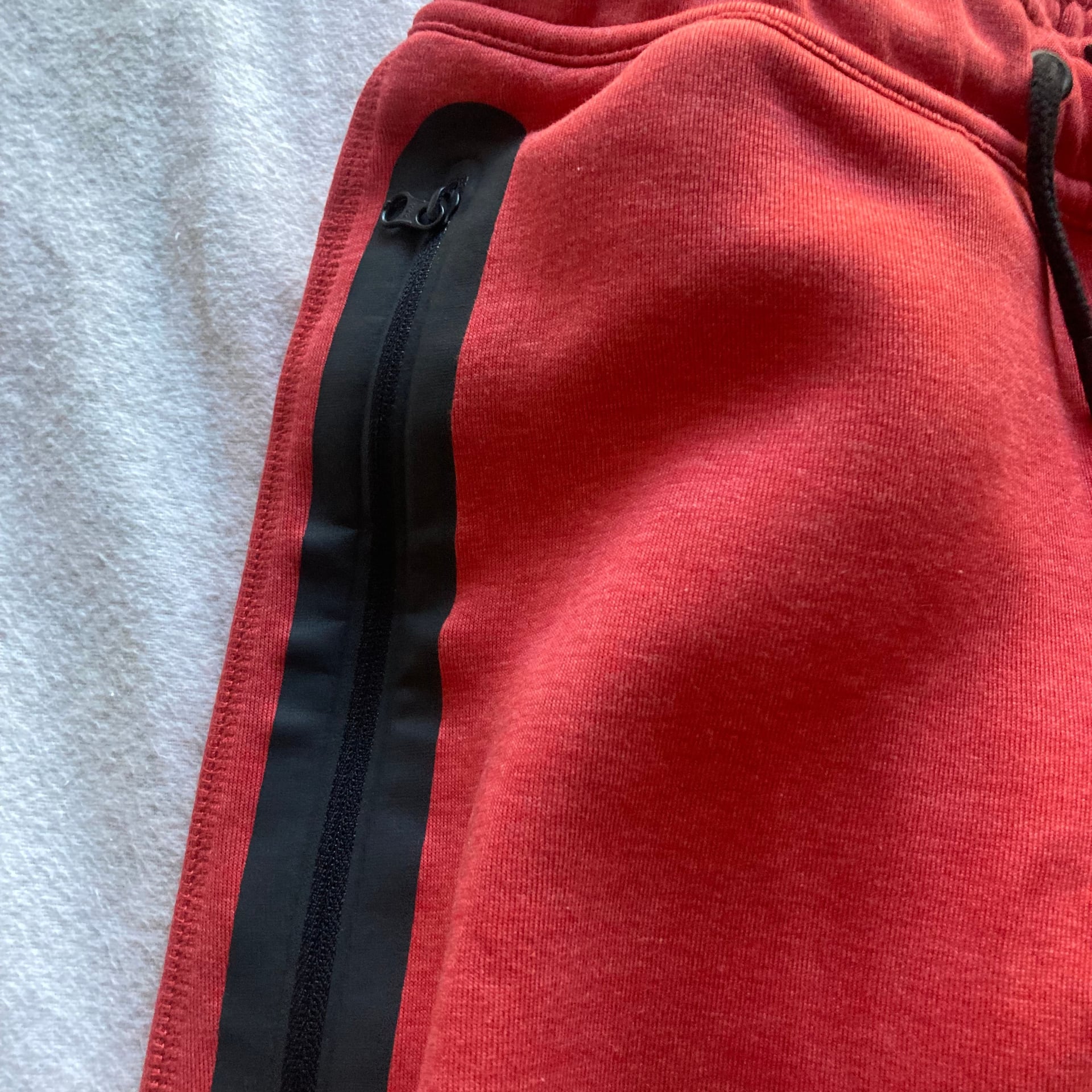 Nike Sportswear Tech Fleece Sweatpants Red Kids Size medium- US 2