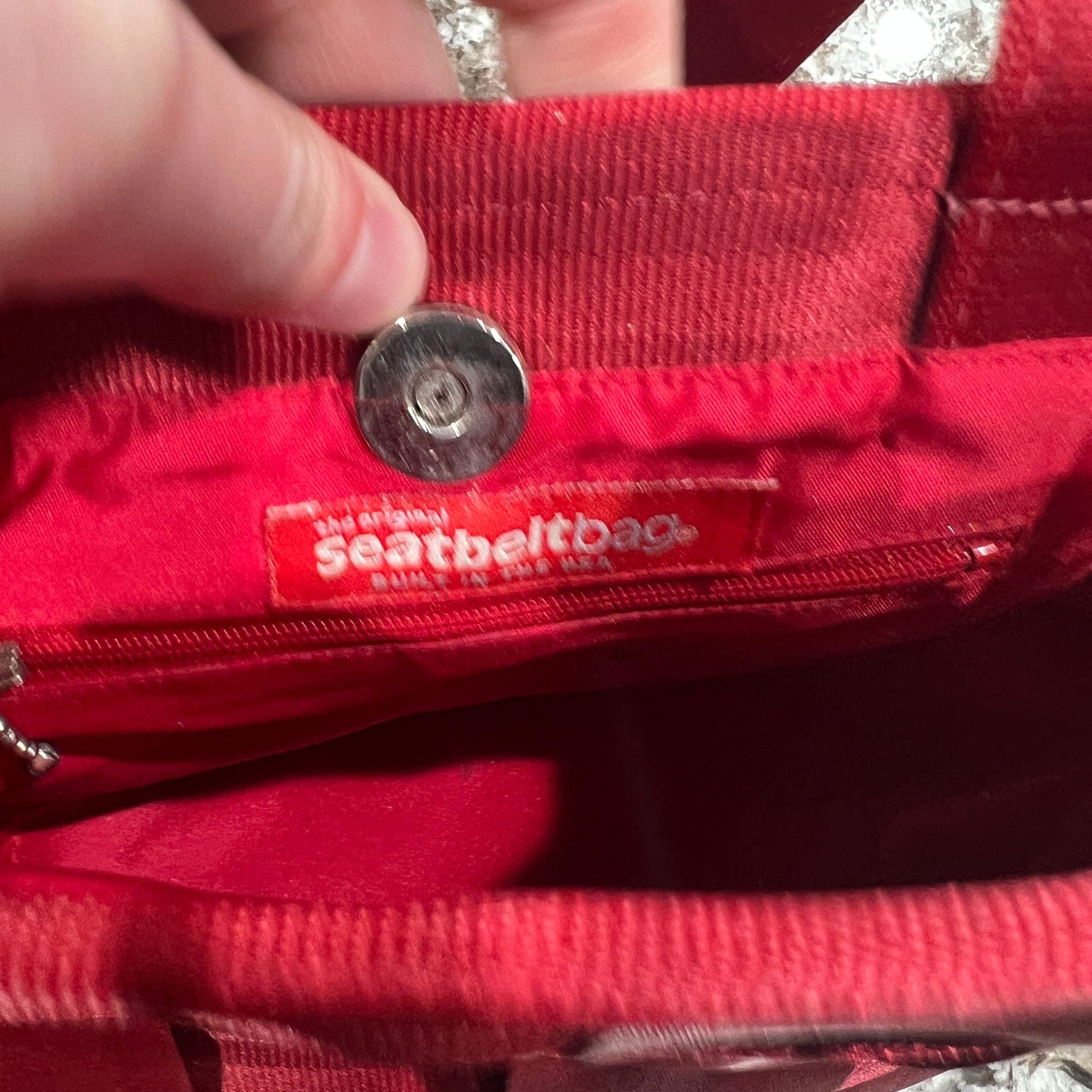 HARVEYS Seatbelt Bag Top Handle Small Tote Purse in Cherry Red 7